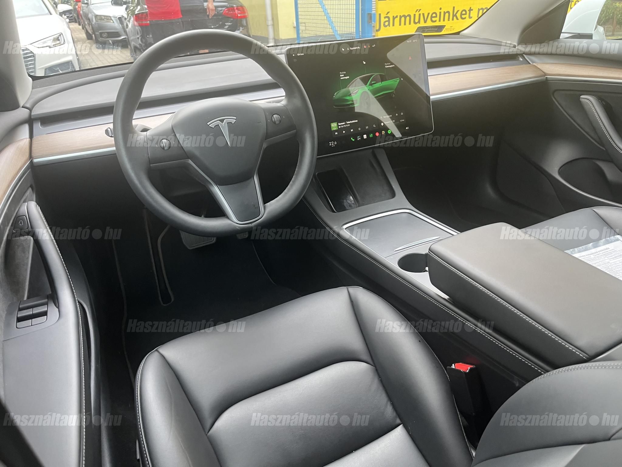 TESLA MODEL 3 2022/12 - 1
