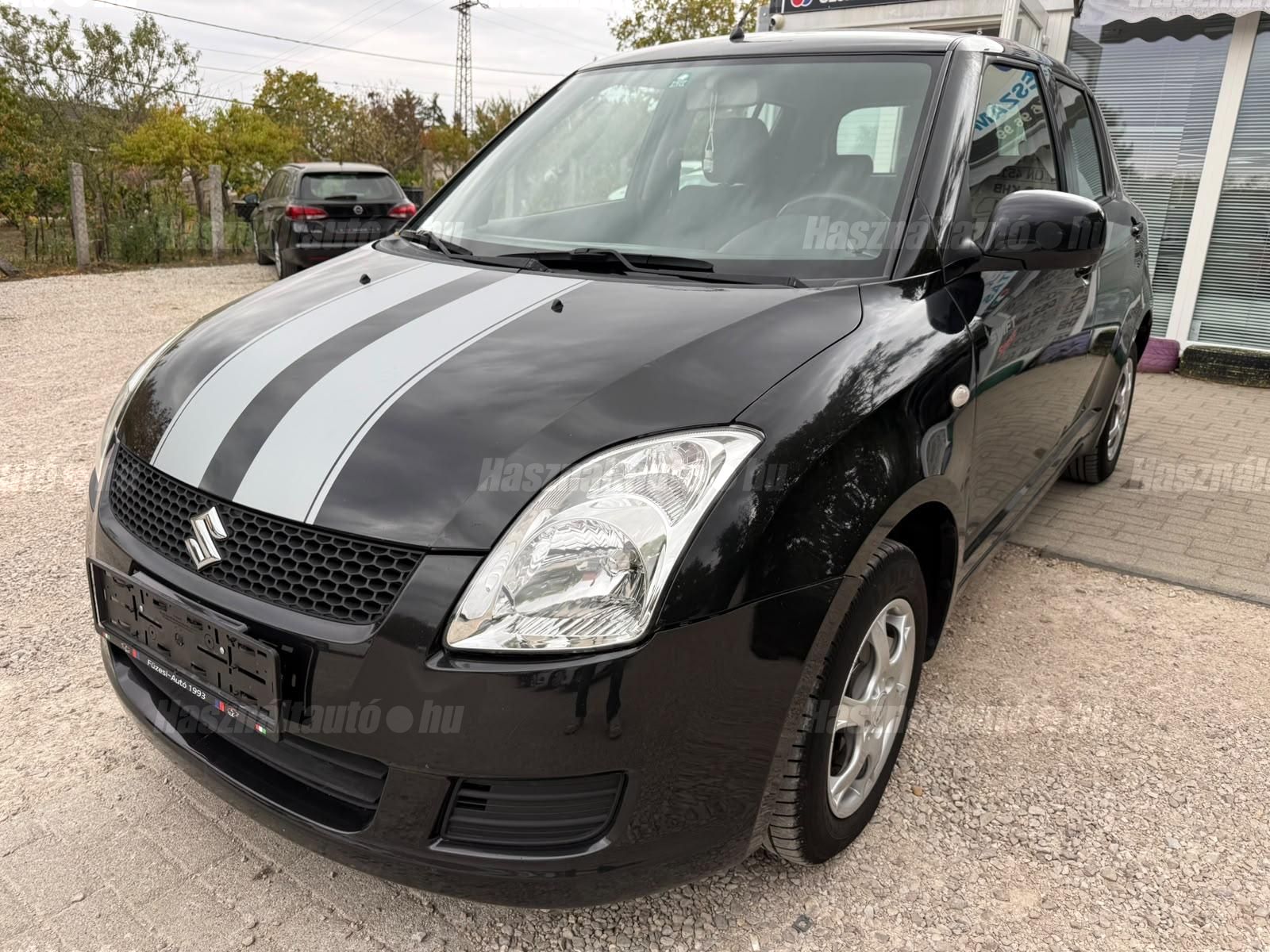 SUZUKI SWIFT 2010/2 - 1