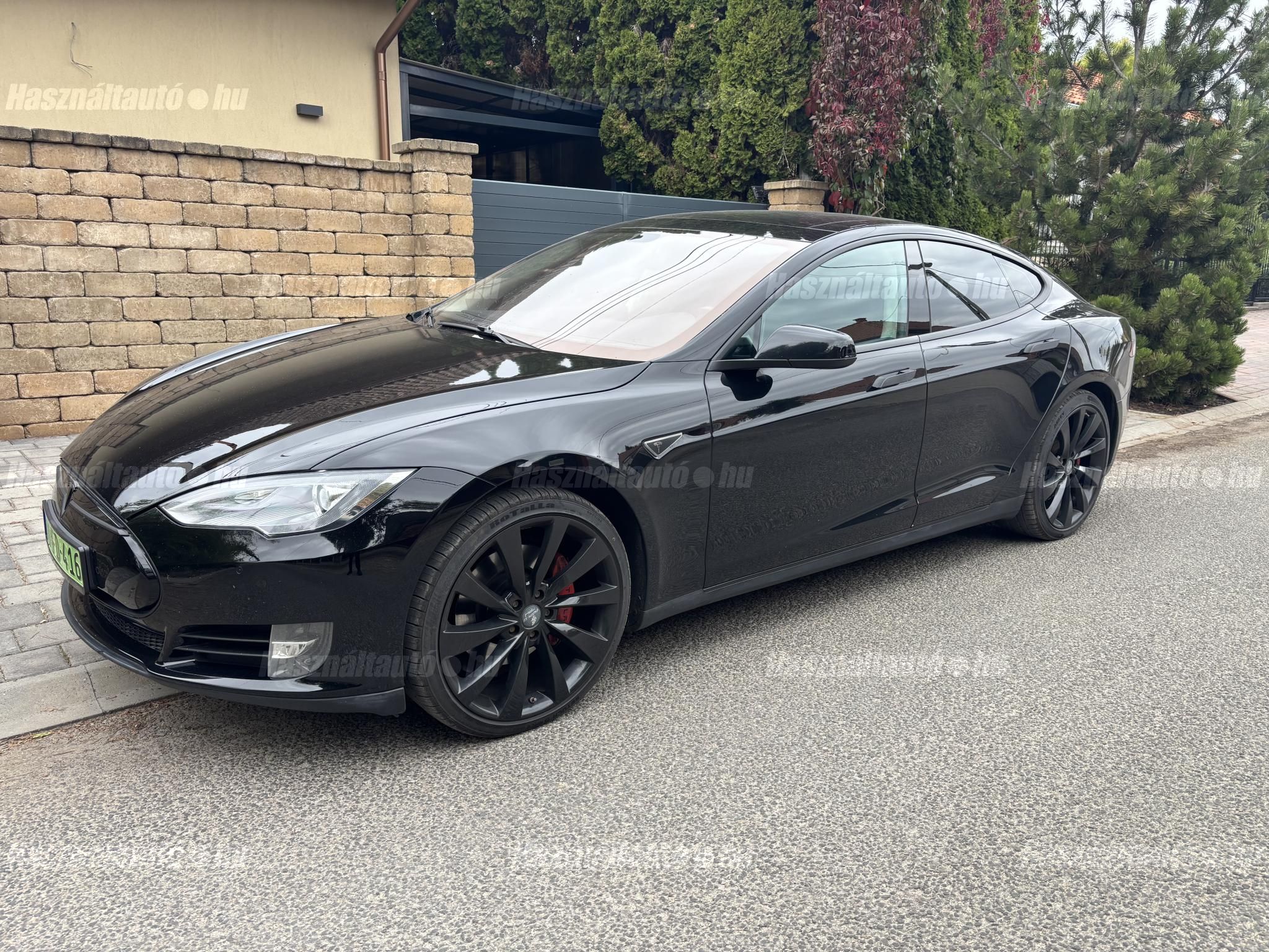 TESLA MODEL S 2013/11 - 1