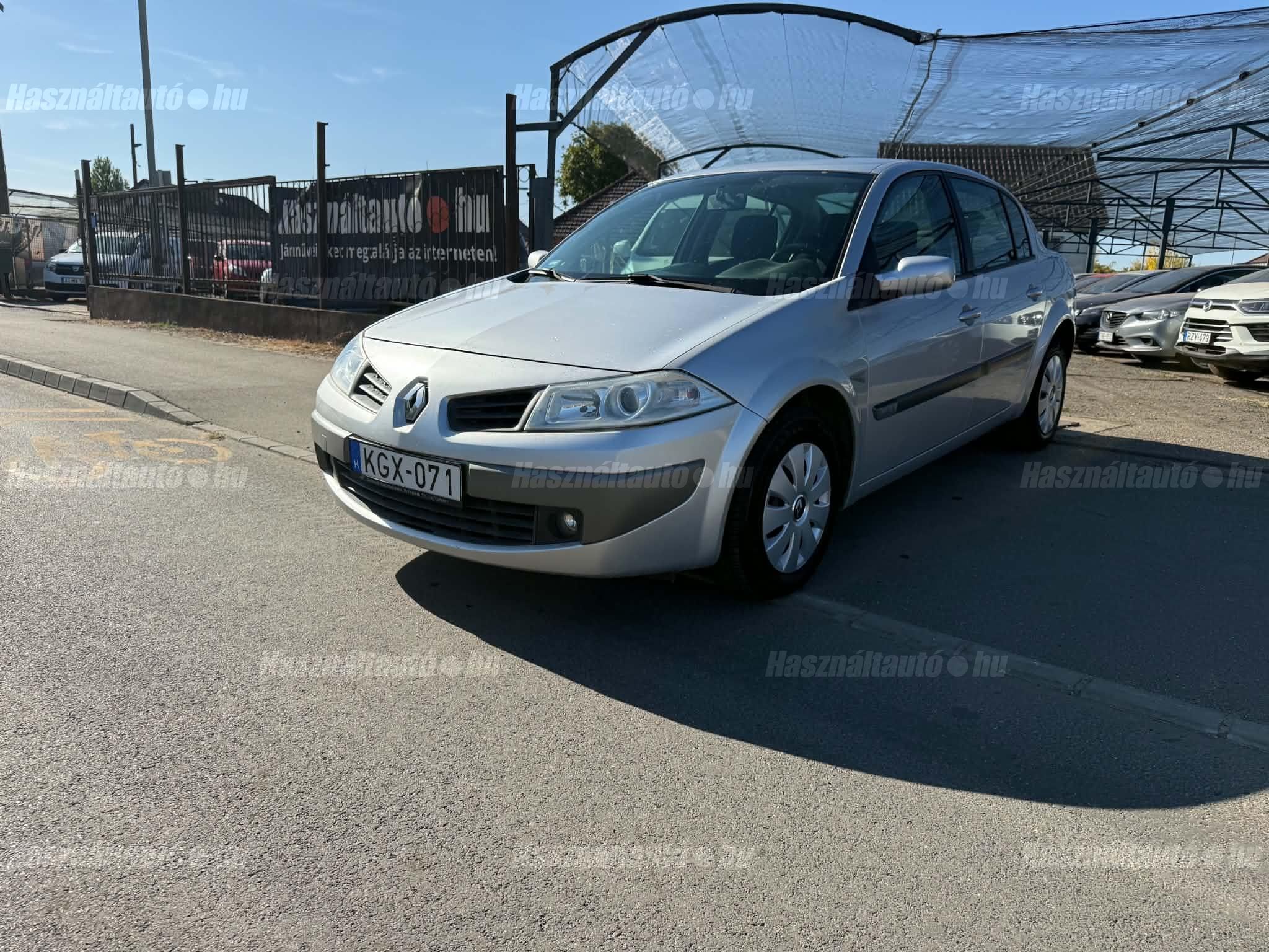 RENAULT MEGANE 2006/6 - 1