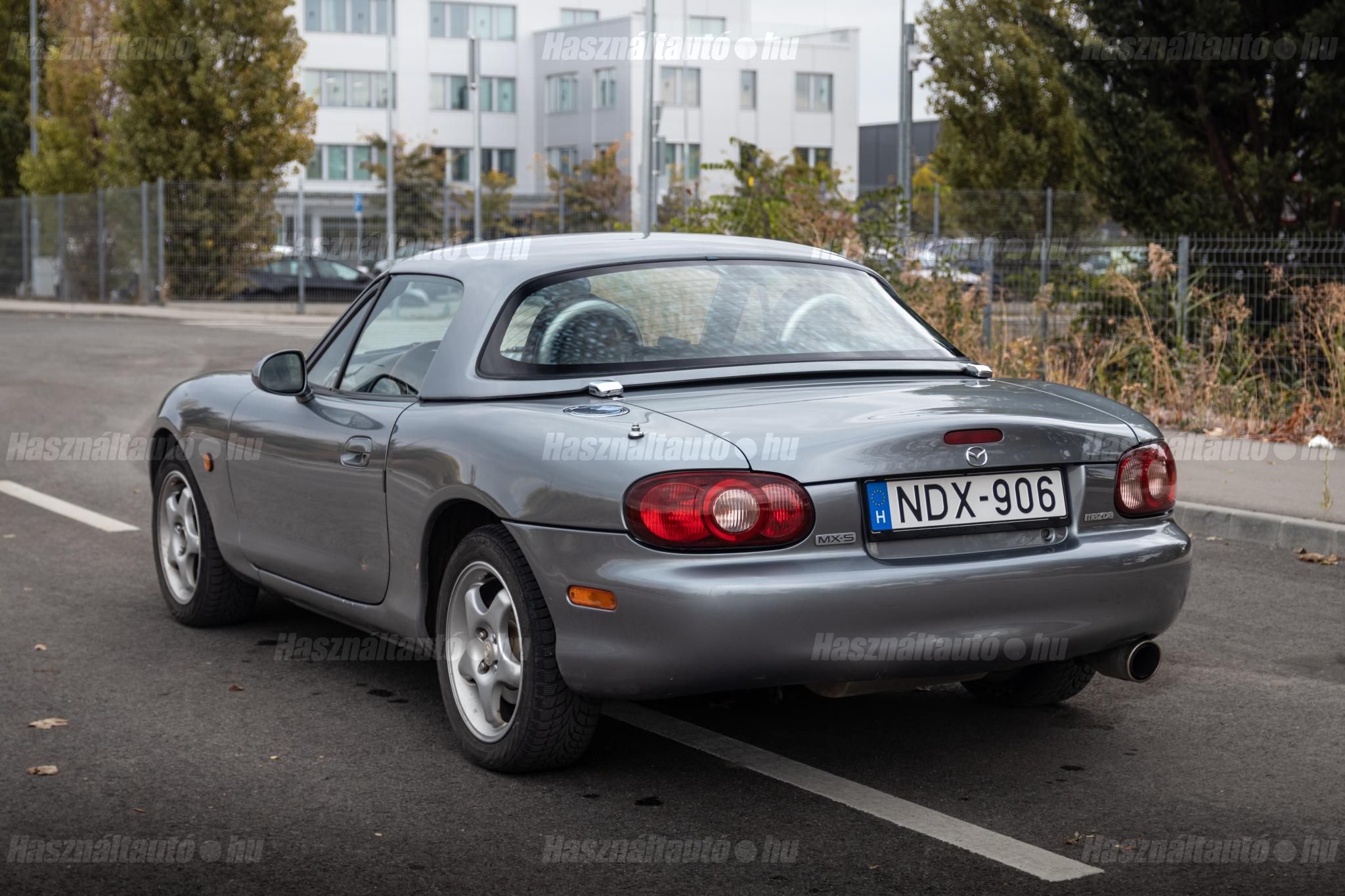 MAZDA MX-5 2002/9 - 1