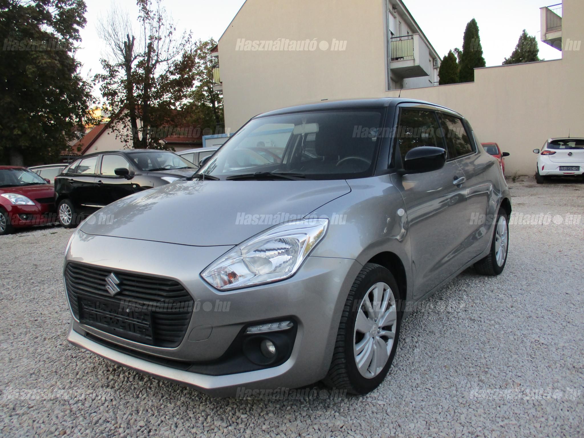 SUZUKI SWIFT 2019/8 - 1