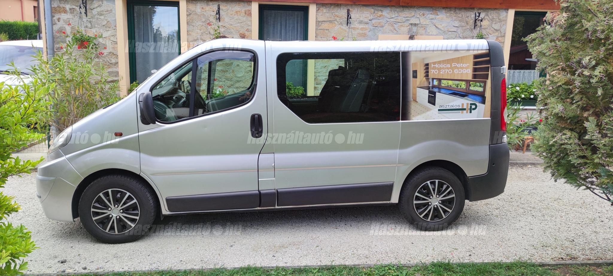 RENAULT TRAFIC 2007/4 - 1