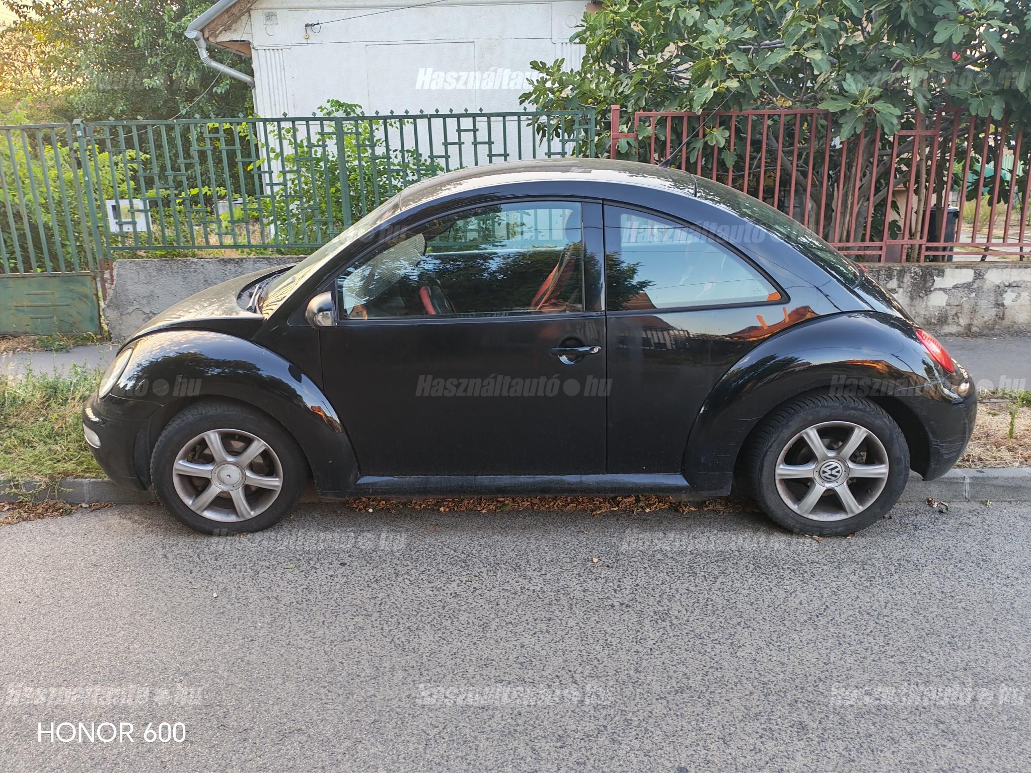 VOLKSWAGEN NEW BEETLE 2004/4 - 1