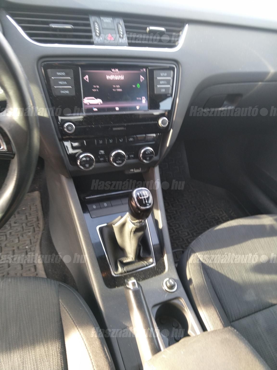 SKODA OCTAVIA 2018/6 - 1
