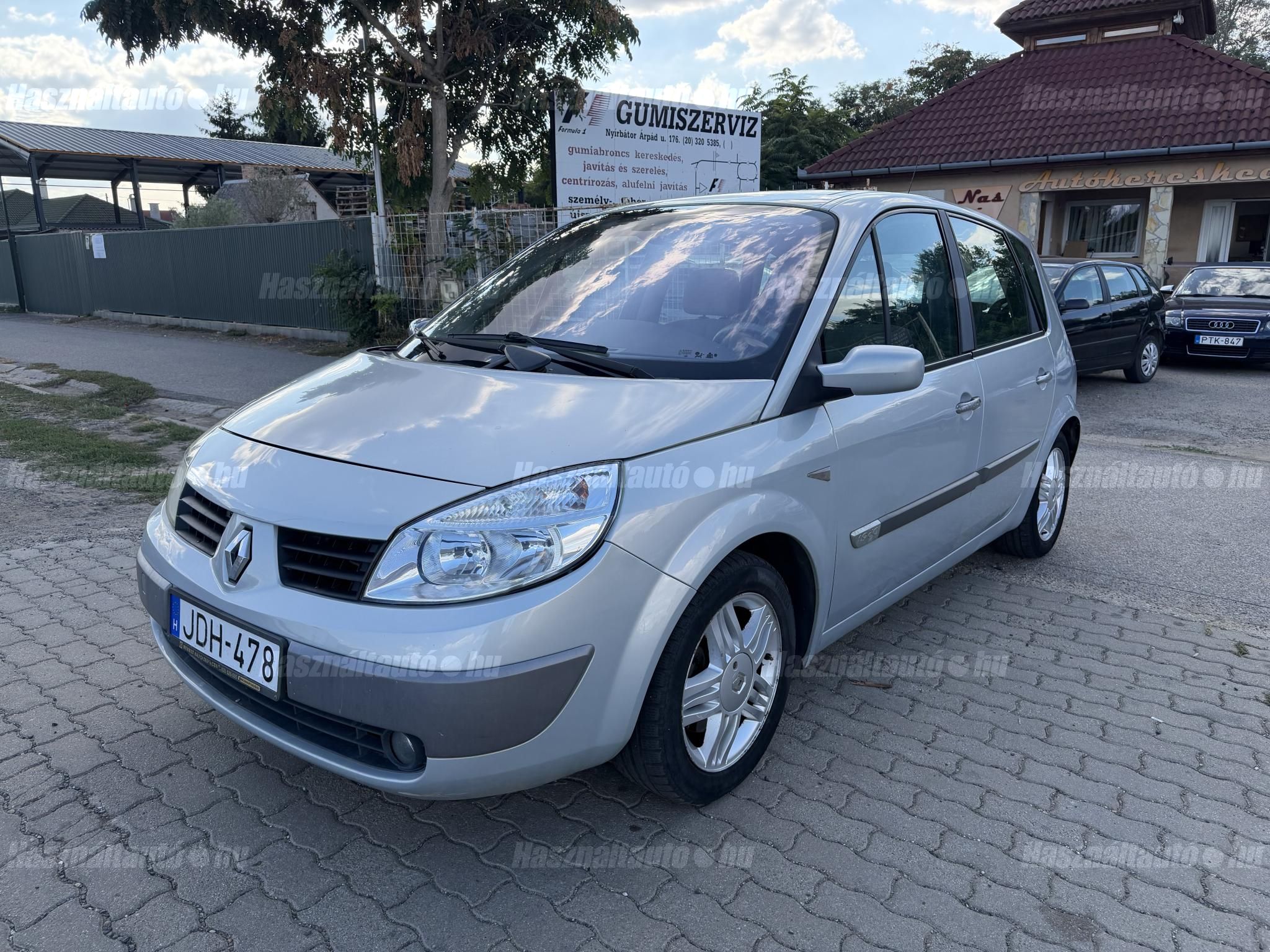 RENAULT SCENIC 2004/5 - 1