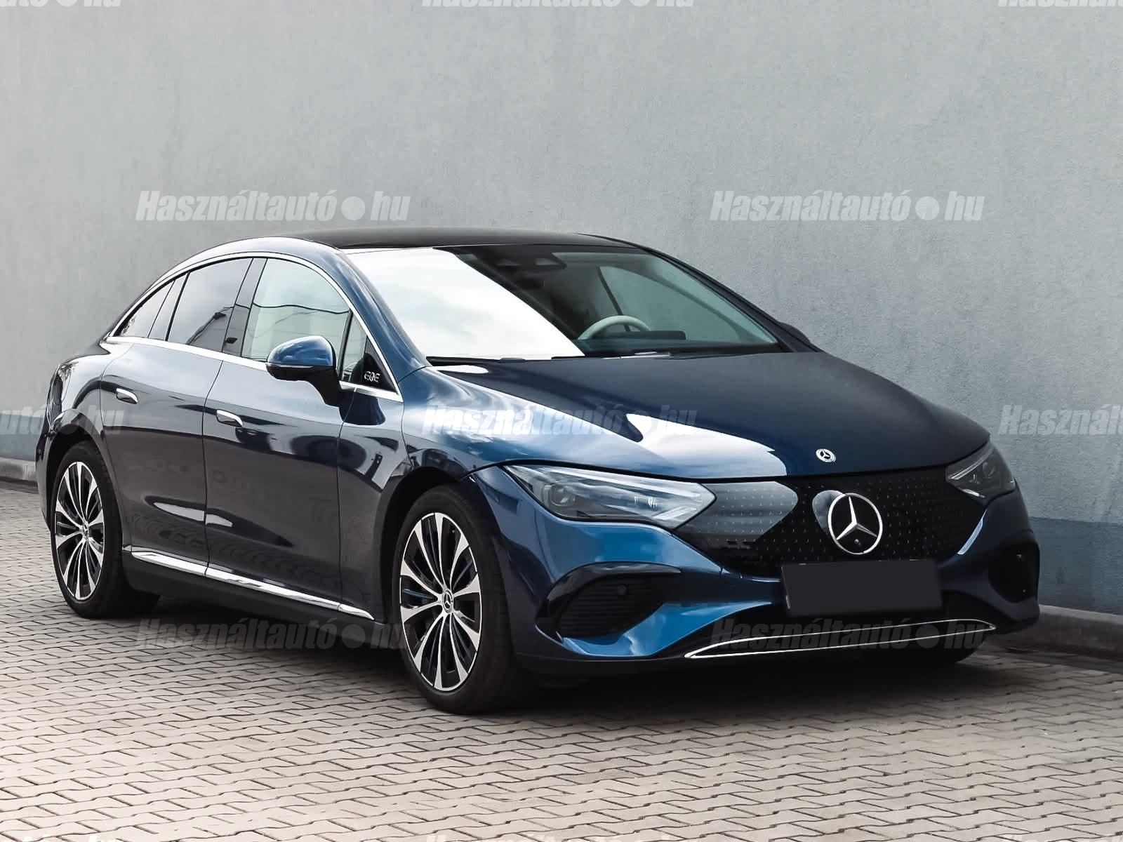 MERCEDES-BENZ EQE 2024/5 - 1