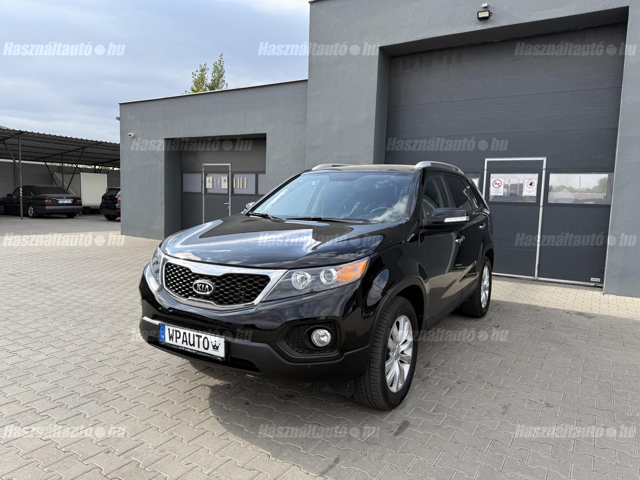 KIA SORENTO 2011/8 - 1