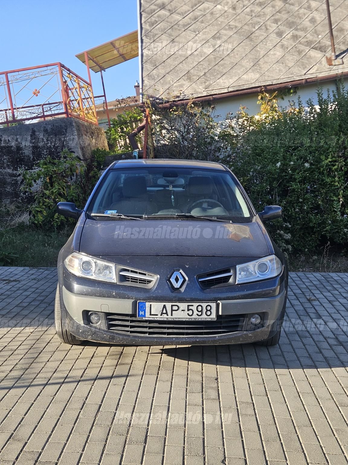 RENAULT MEGANE 2008/9 - 1
