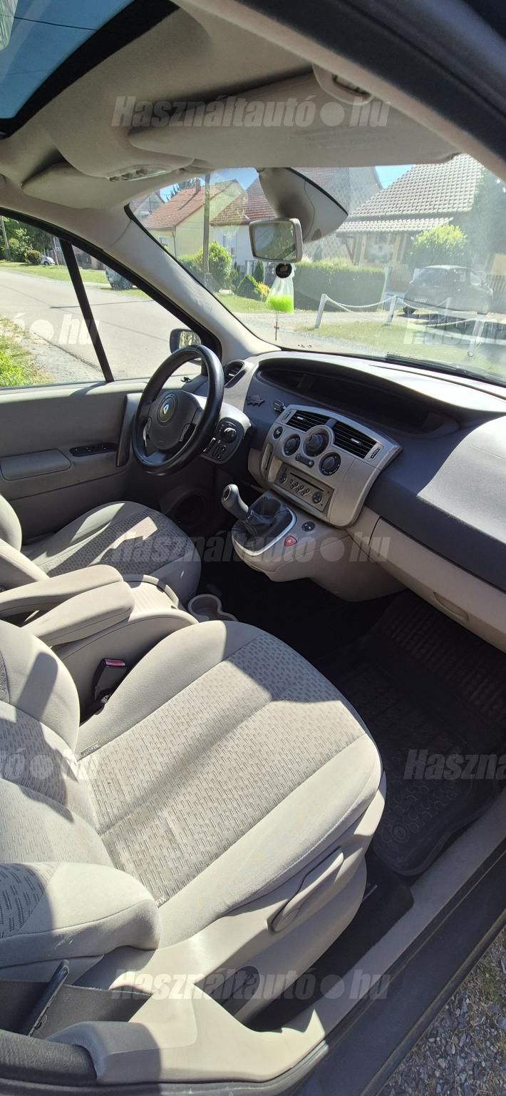 RENAULT SCENIC 2006/7 - 1
