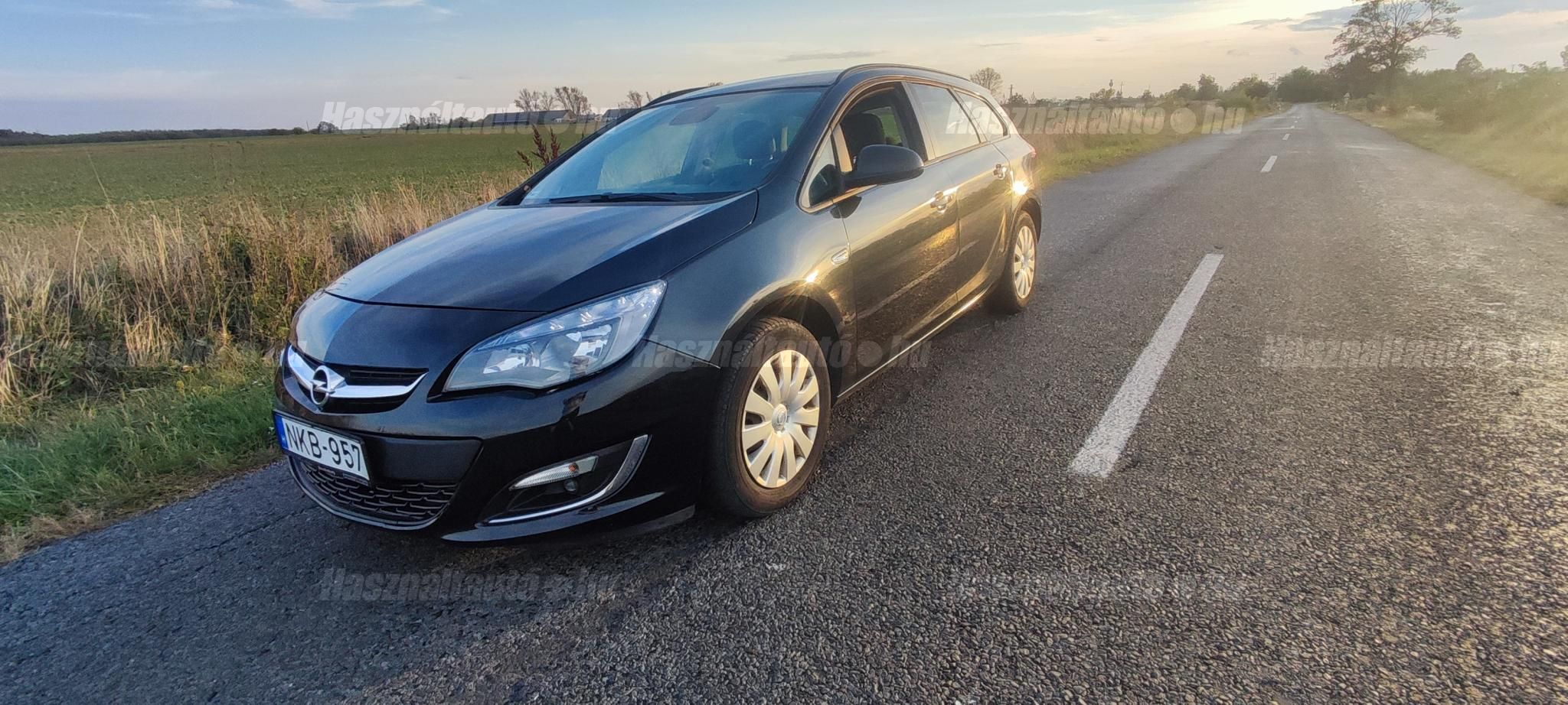 OPEL ASTRA J 2013/8 - 1