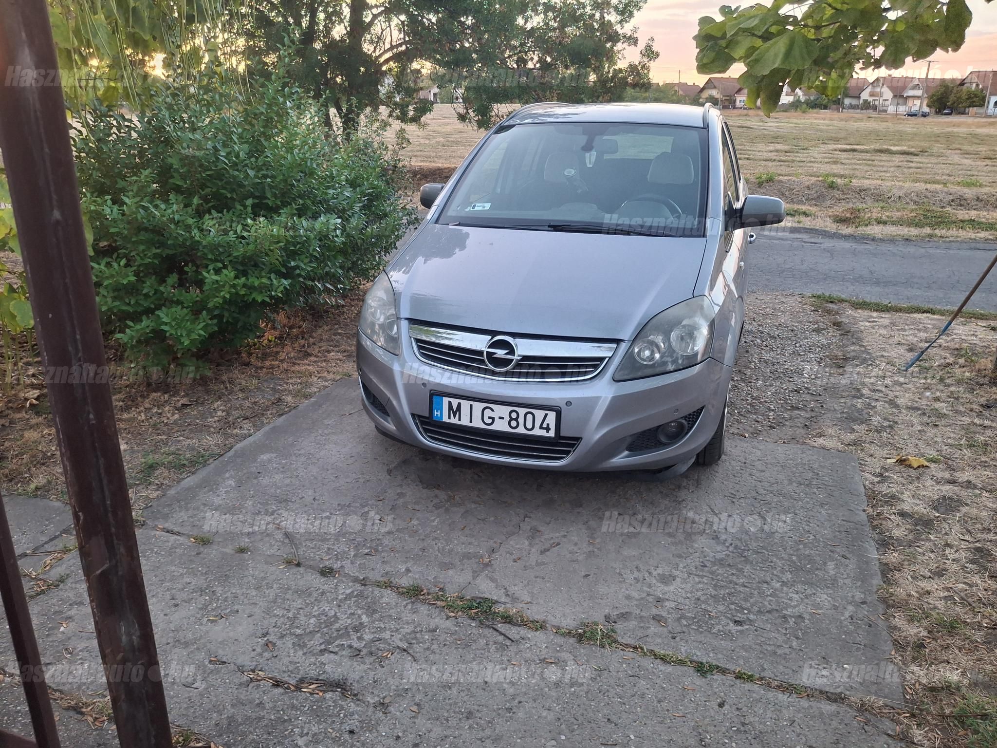 OPEL ZAFIRA B 2010 - 1