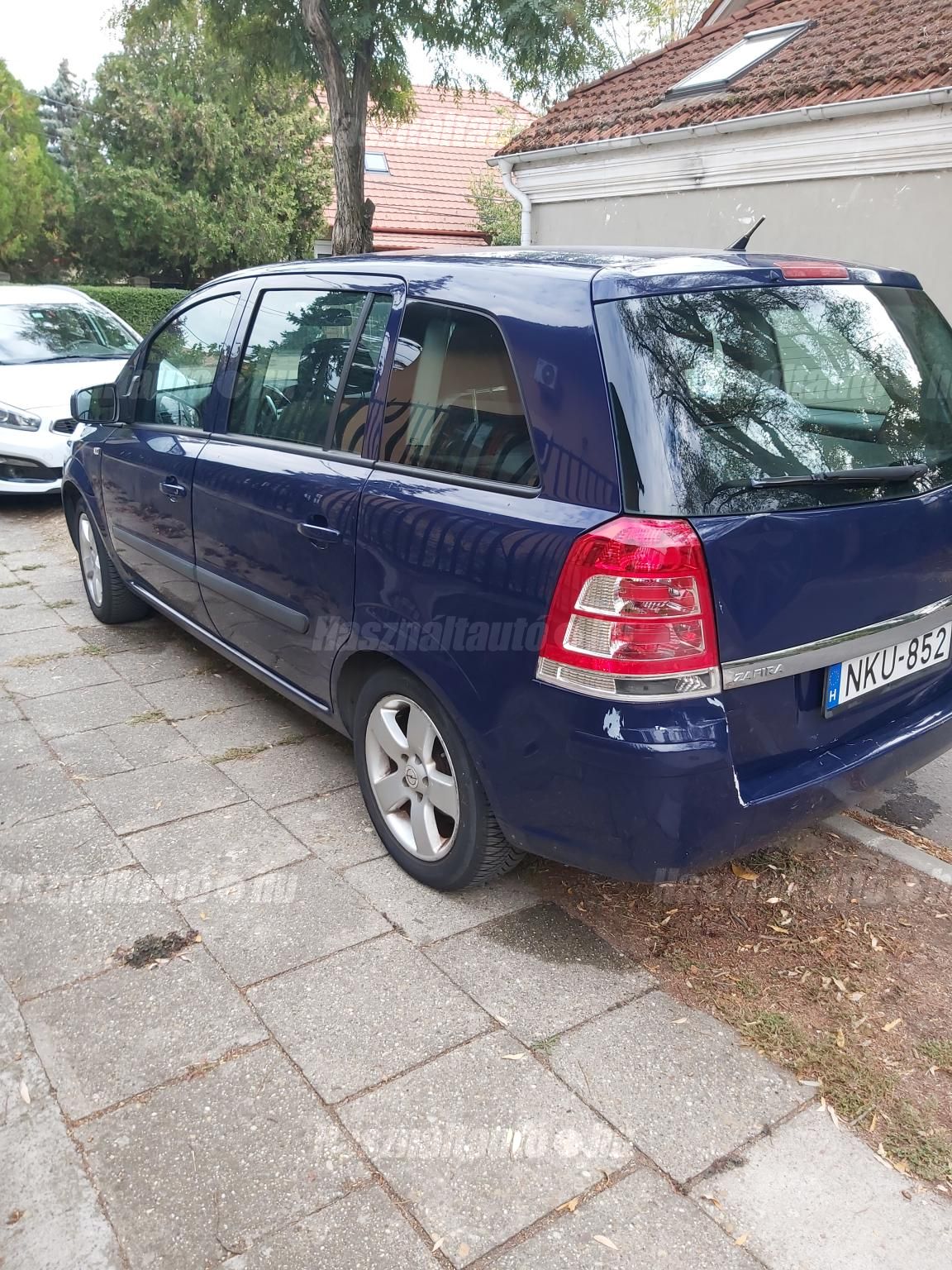 OPEL ZAFIRA B 2011/6 - 1