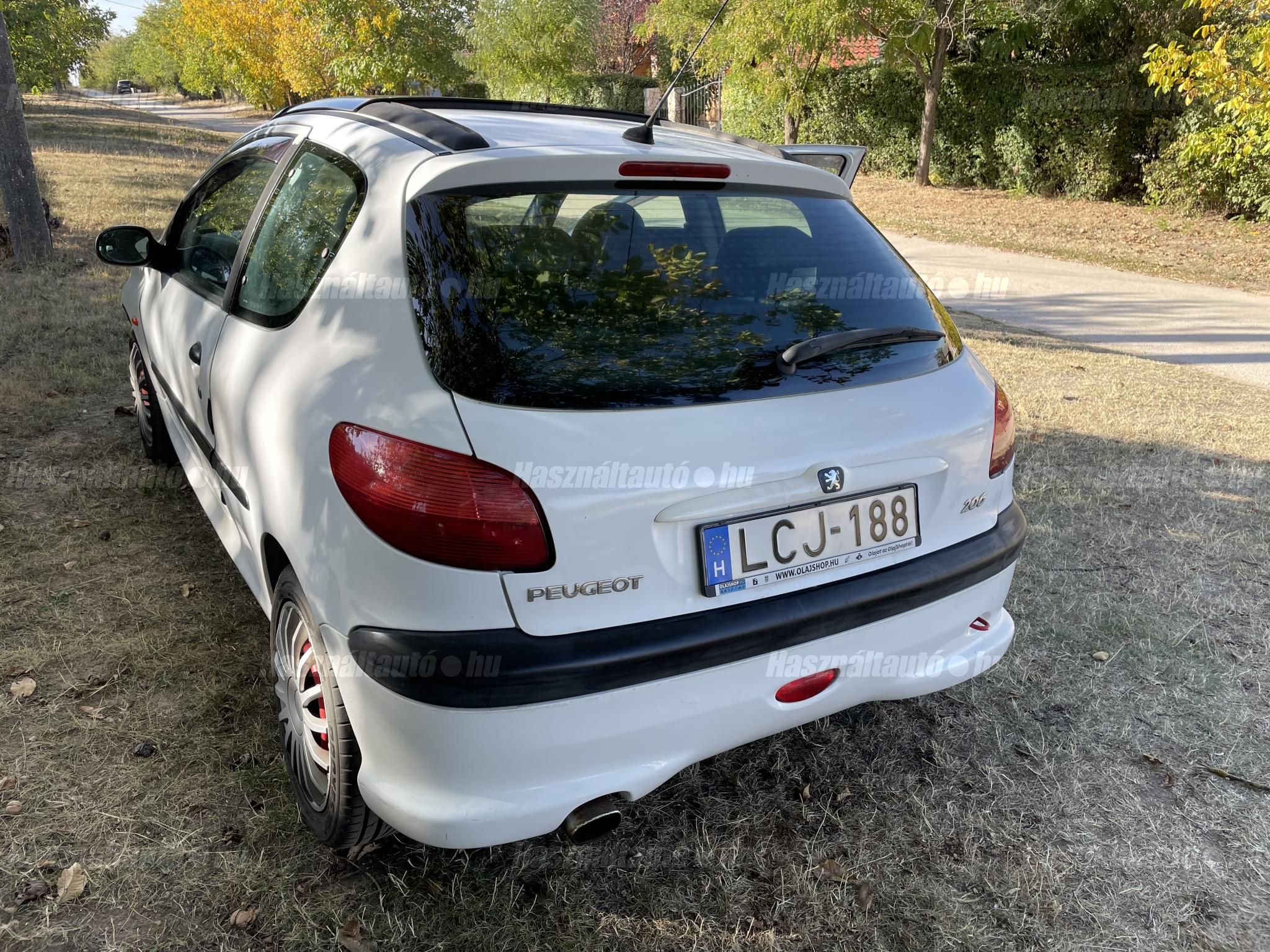 PEUGEOT 206 2001/4 - 1