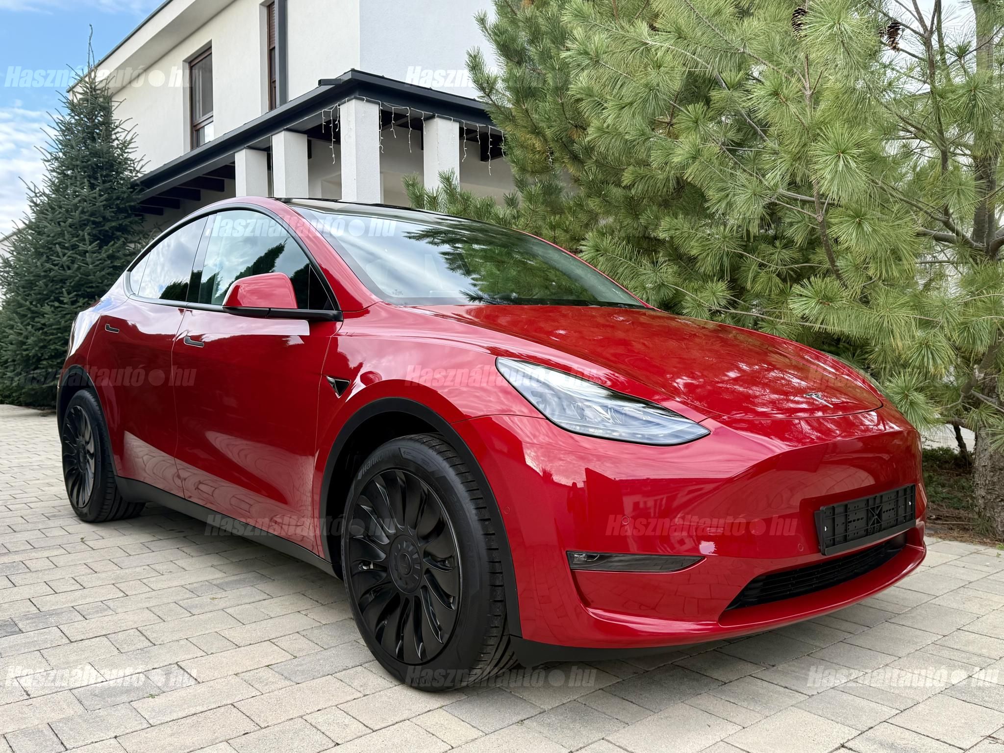 TESLA MODEL Y 2022/6 - 1
