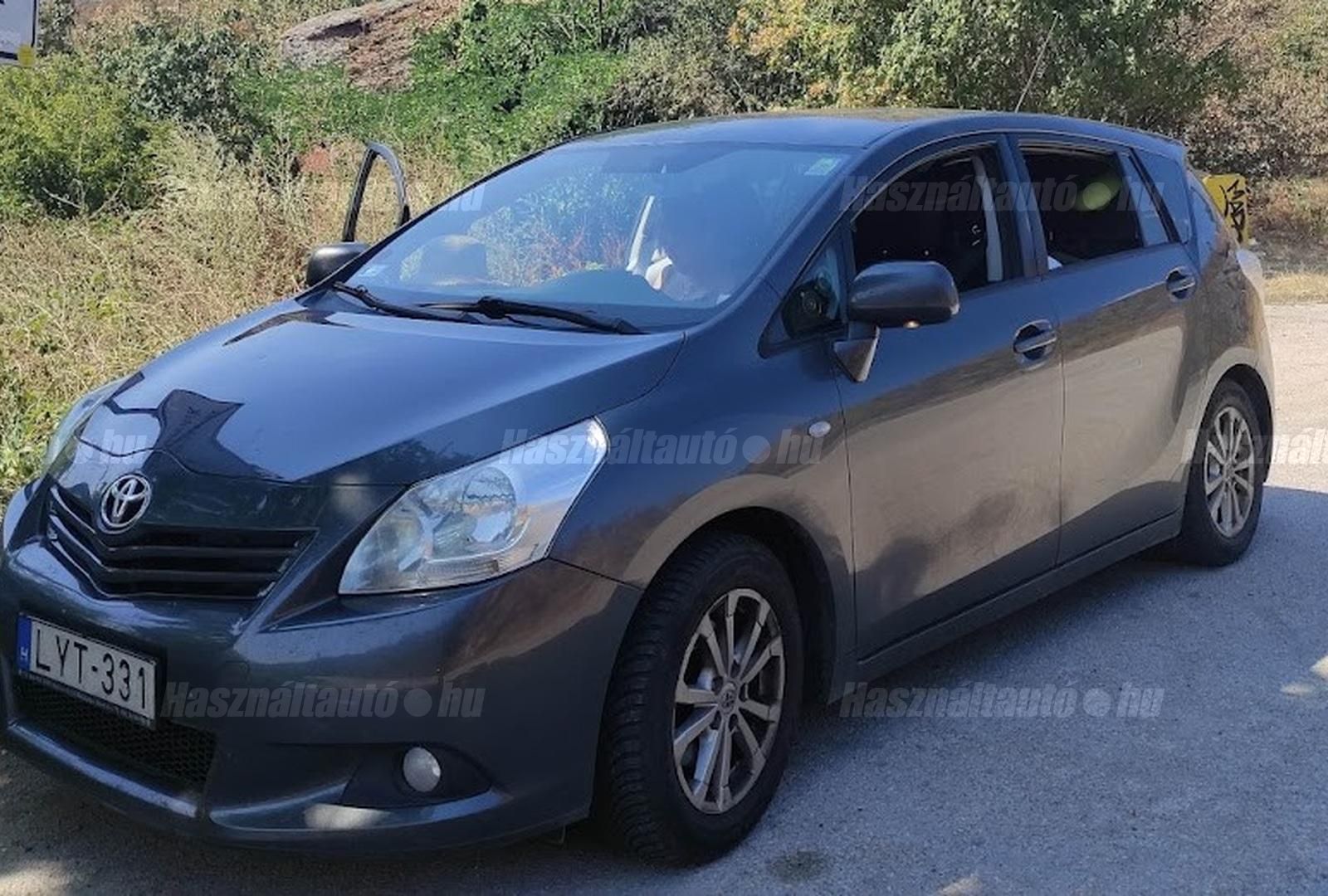 TOYOTA VERSO 2011/6 - 1