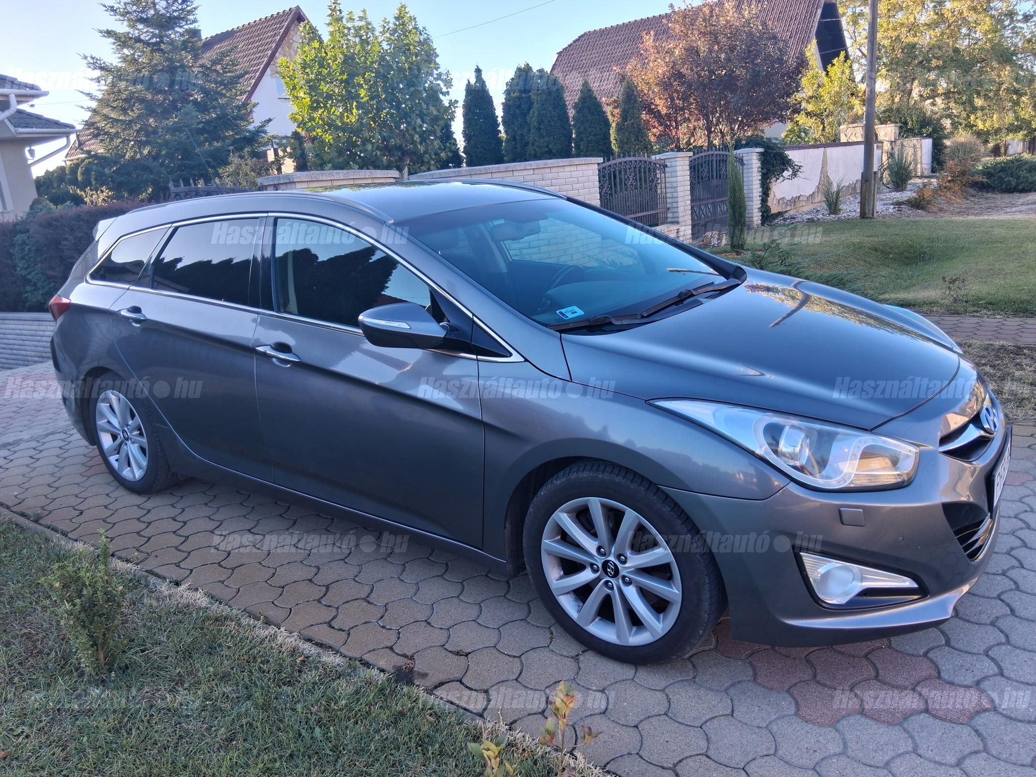 HYUNDAI I40 2013/8 - 1