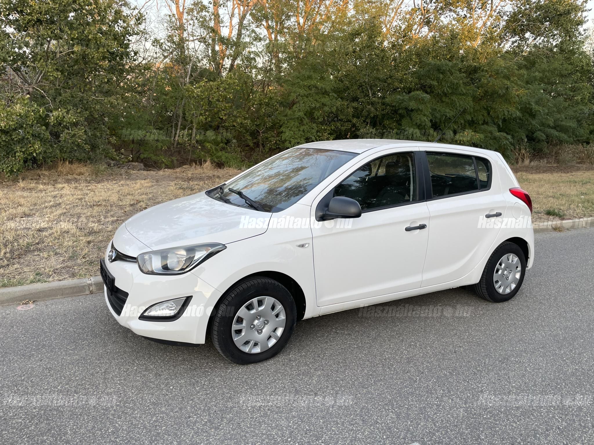 HYUNDAI I20 2014/7 - 1