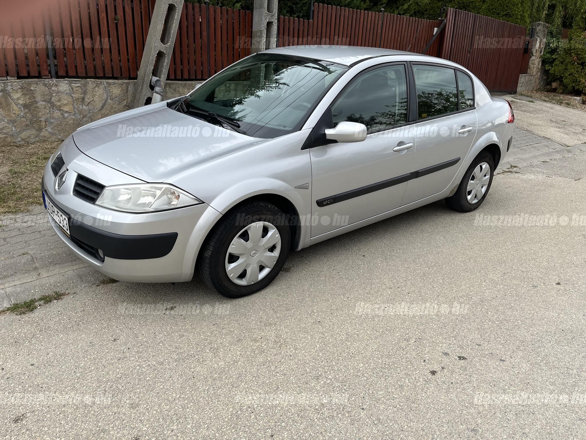 RENAULT MEGANE 2005/6 - 1