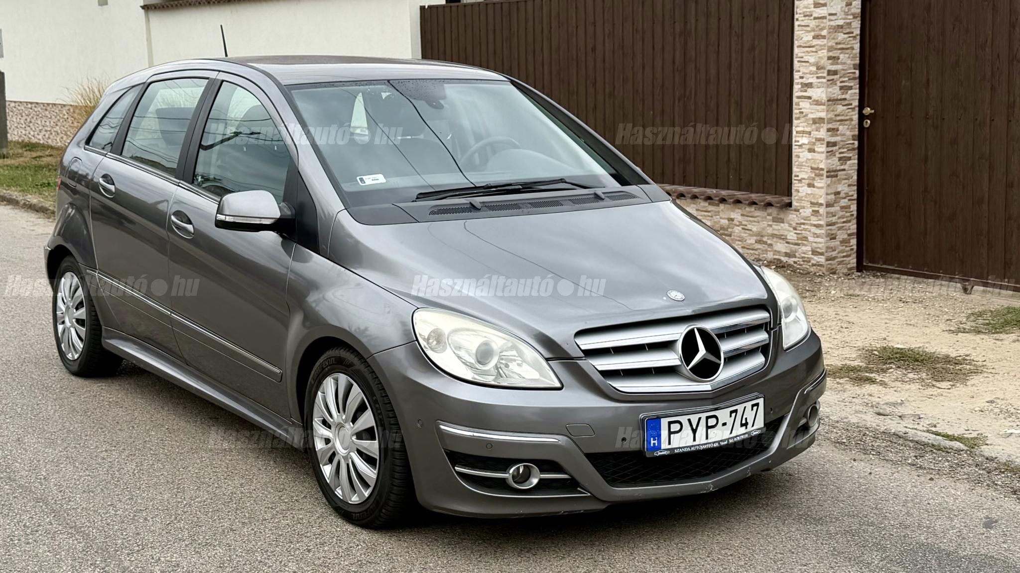 MERCEDES-BENZ B 200 2009/5 - 1