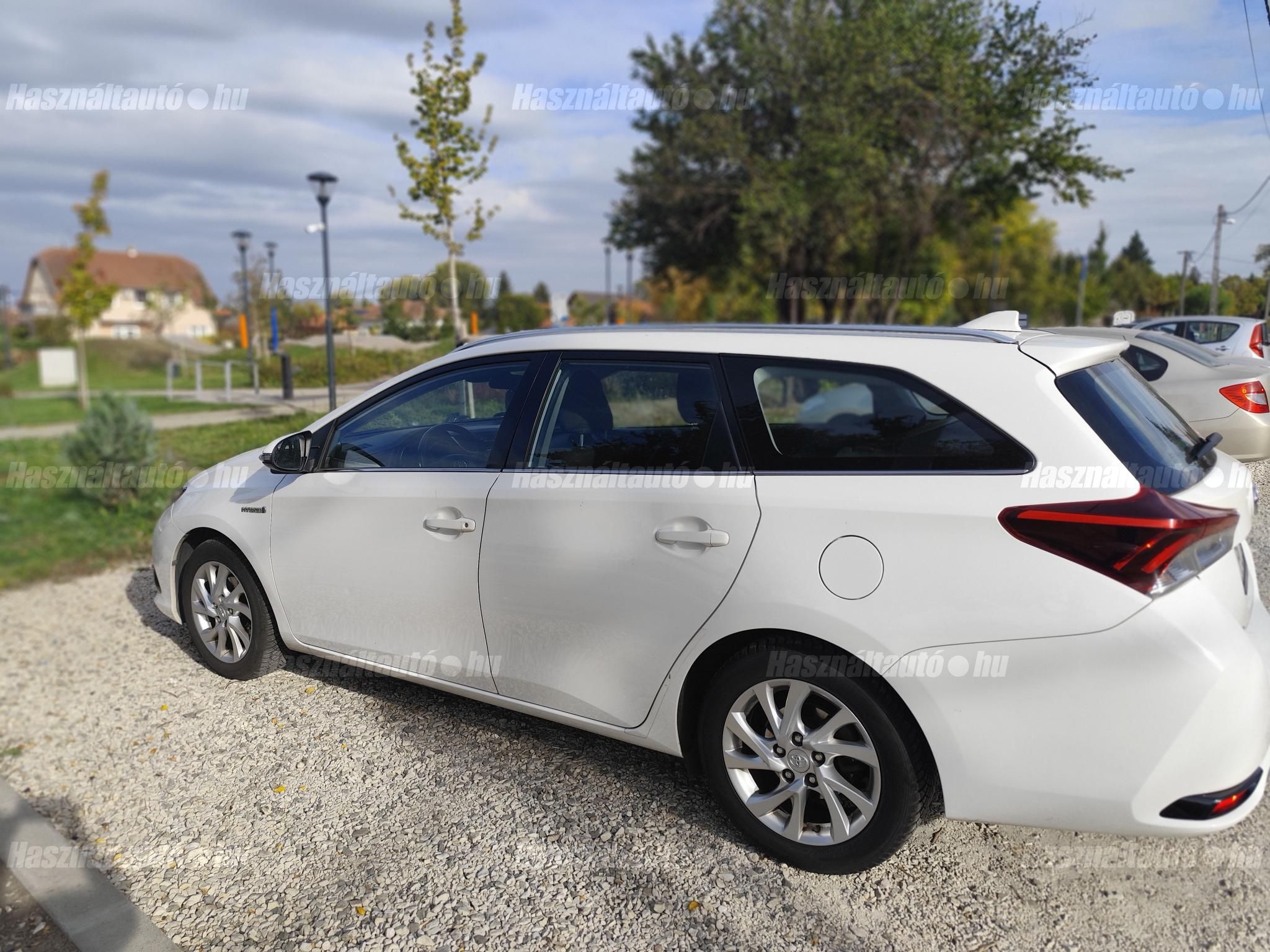 TOYOTA AURIS 2017/11 - 1