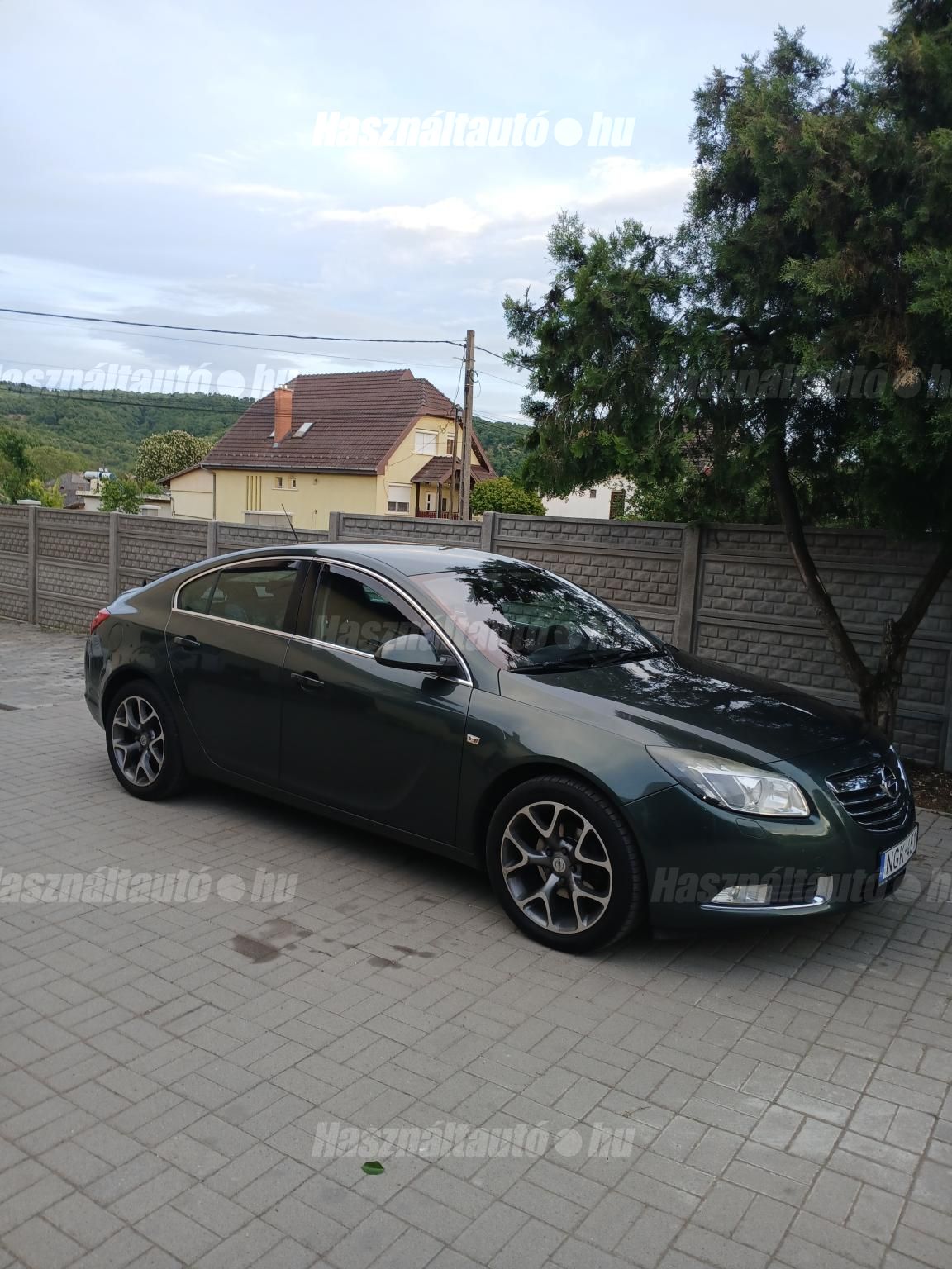 OPEL INSIGNIA 2010/2 - 1