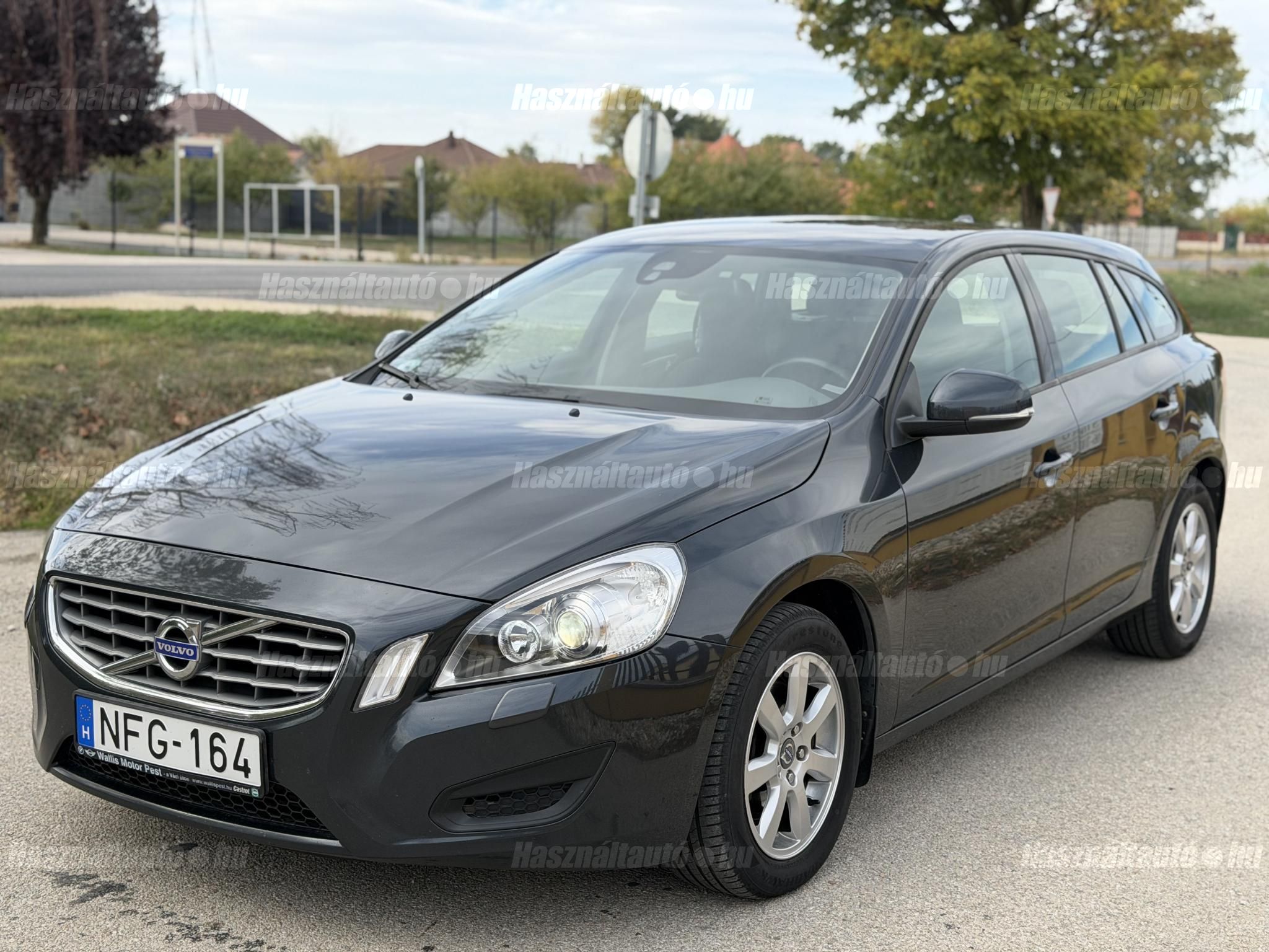 VOLVO V60 2012/4 - 1