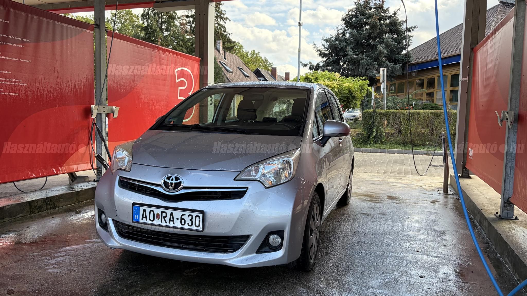 TOYOTA VERSO-S 2013/1 - 1