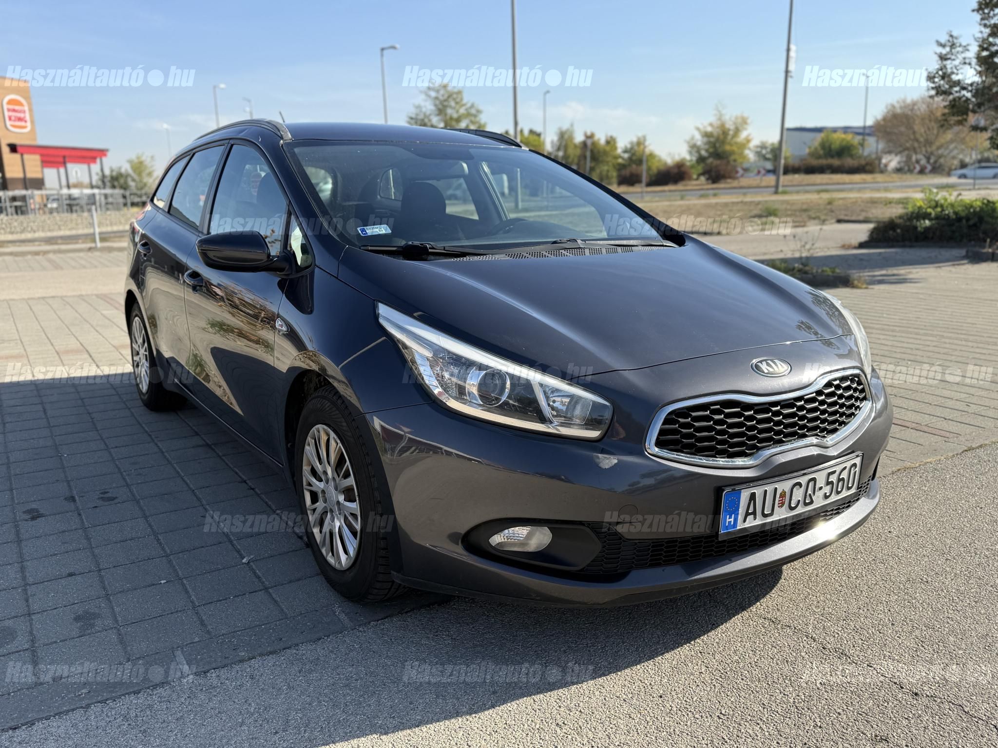 KIA CEE'D 2013 - 1