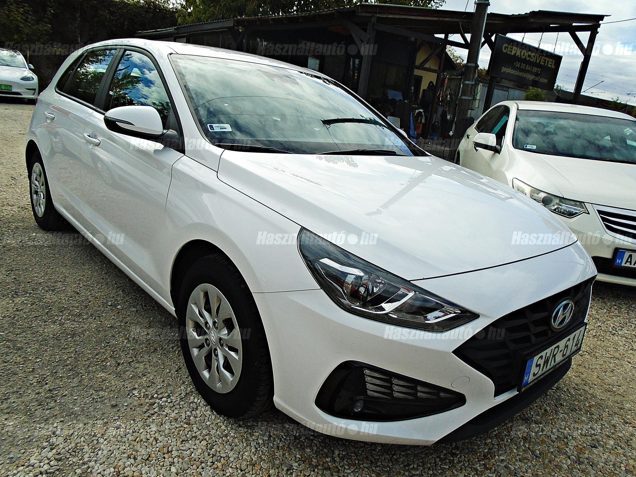 HYUNDAI I30 2021/10 - 1