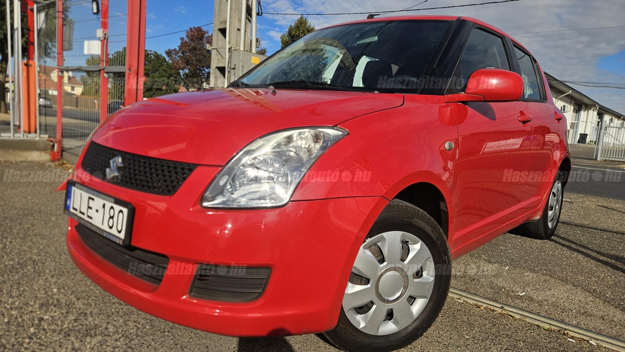 SUZUKI SWIFT 2009/3 - 1