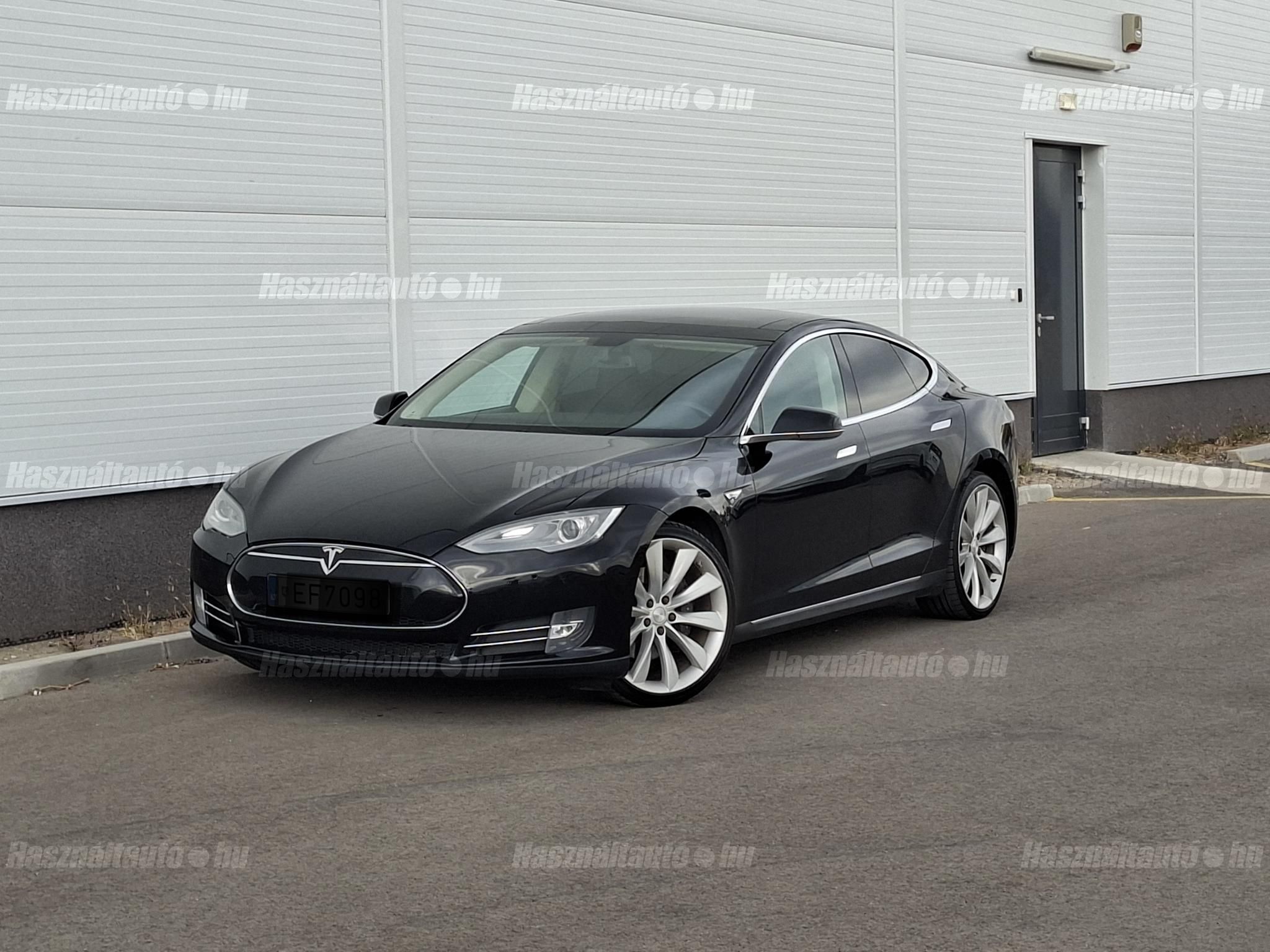 TESLA MODEL S 2014/6 - 1
