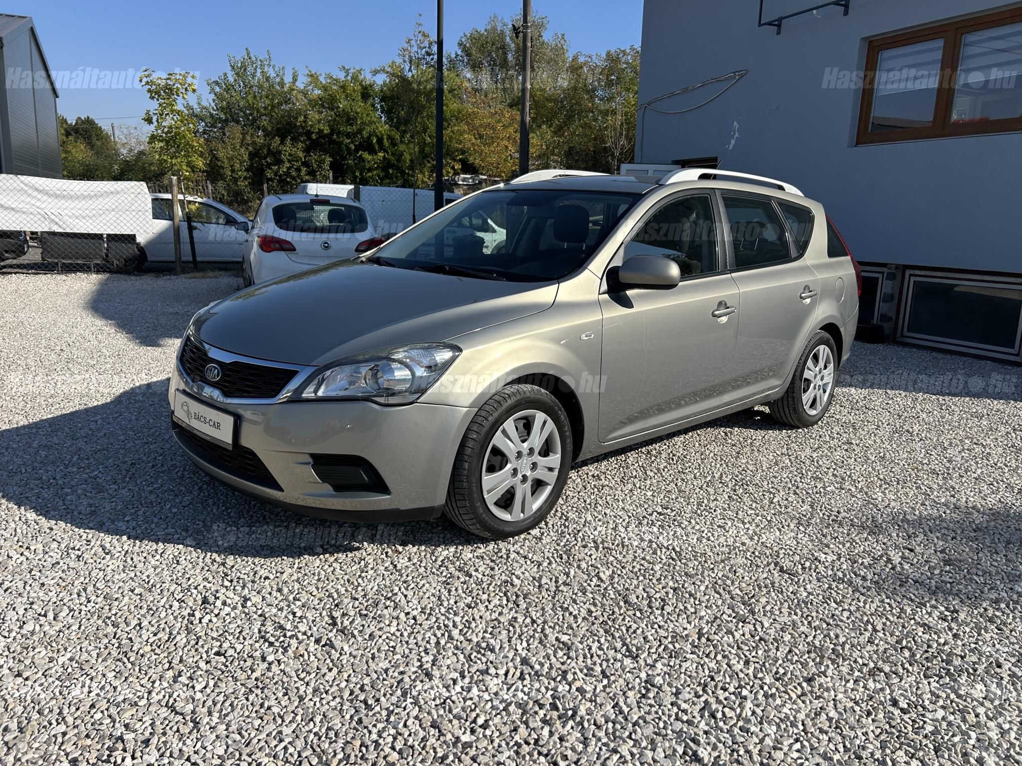 KIA CEE'D 2012/2 - 1