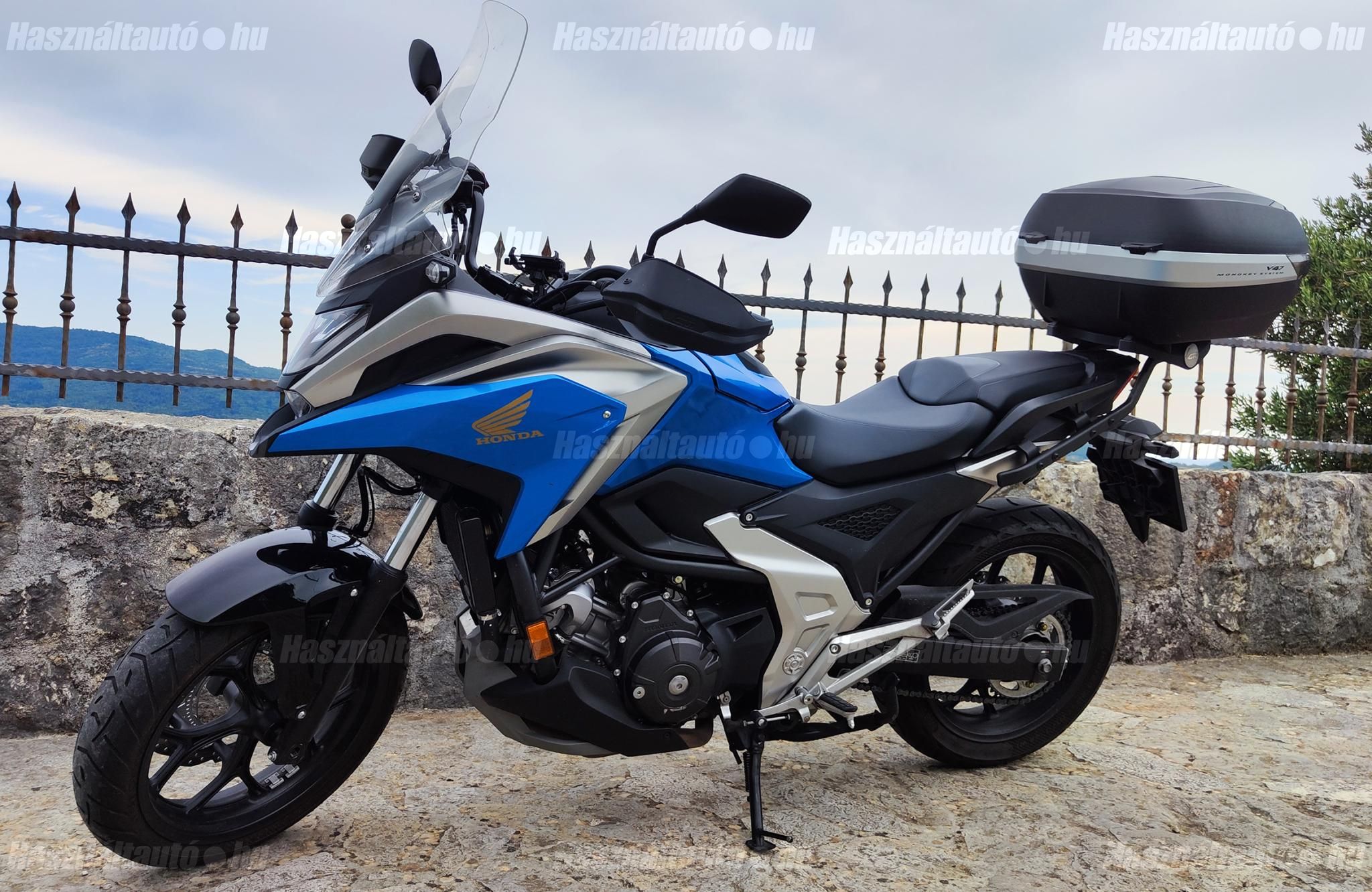 HONDA NC 750 X 2021/9 - 1