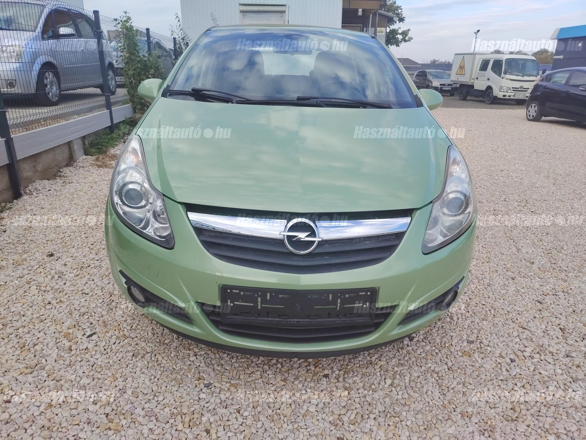 OPEL CORSA D 2009/10 - 1