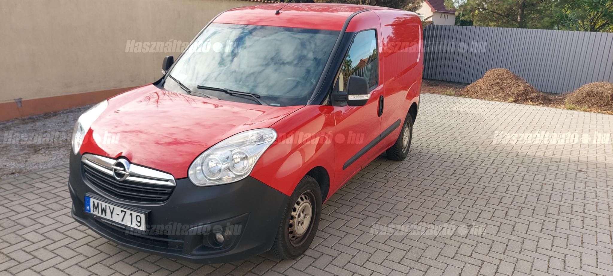 OPEL COMBO 2014/9 - 1