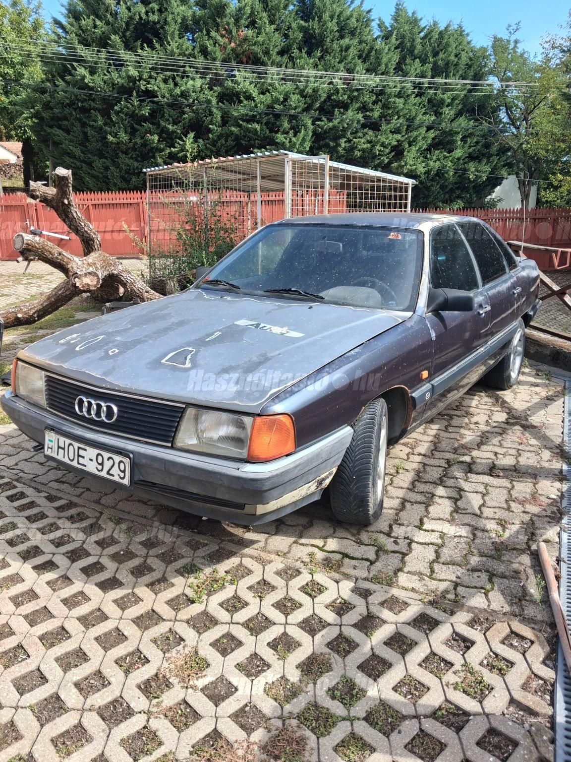 AUDI 100 1982/7 - 1