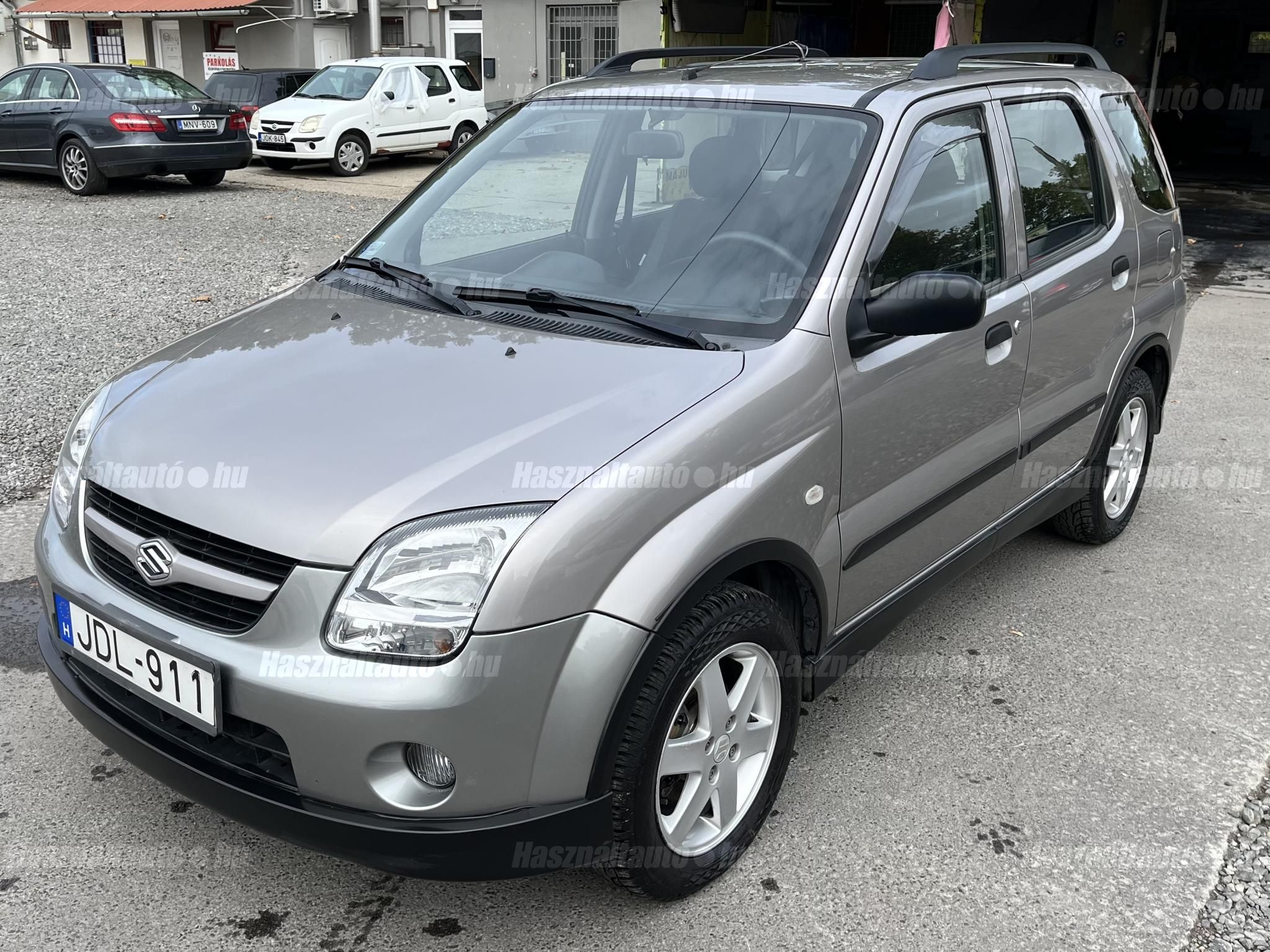 SUZUKI IGNIS 2004/5 - 1