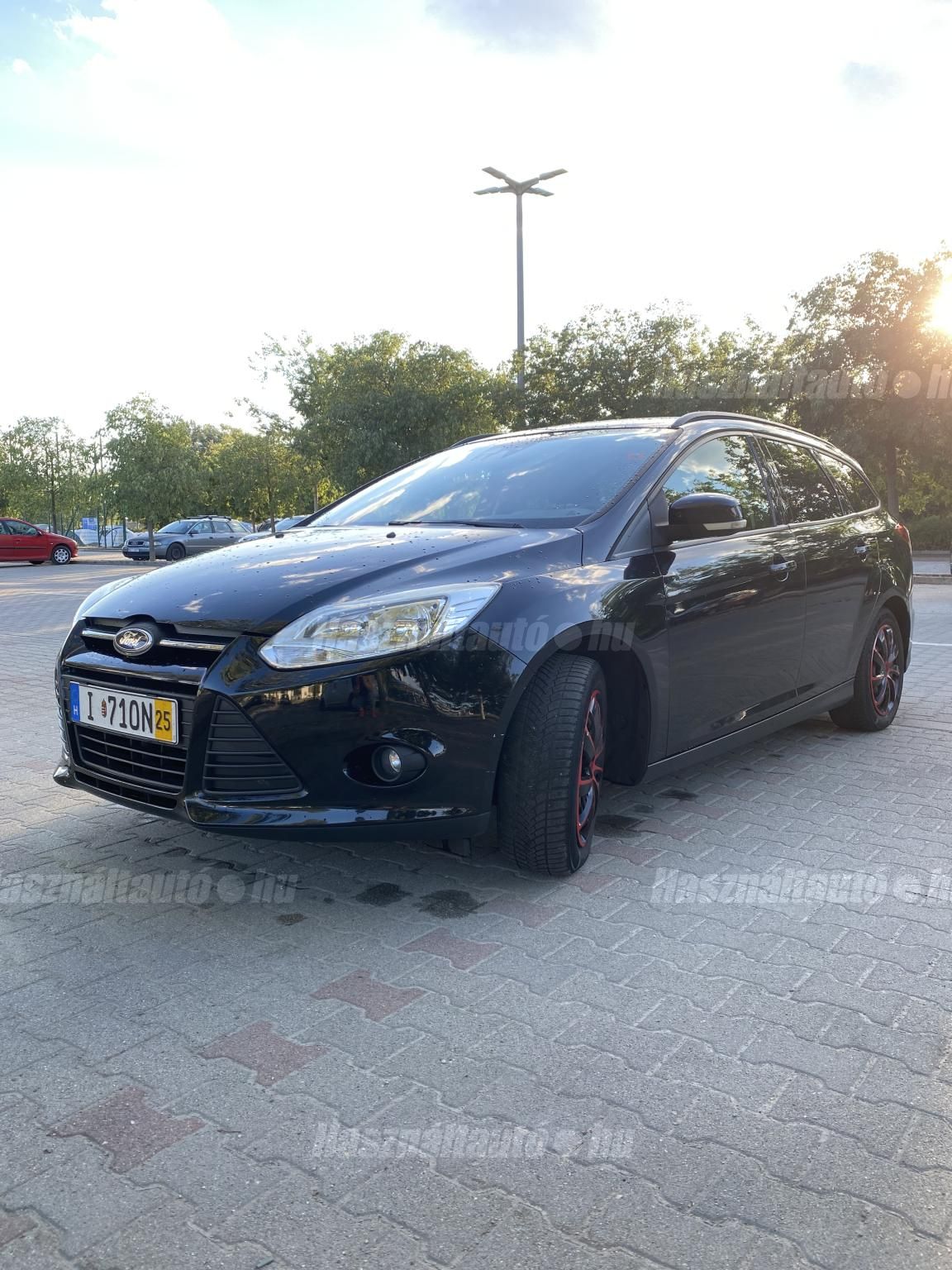FORD FOCUS 2011/8 - 1