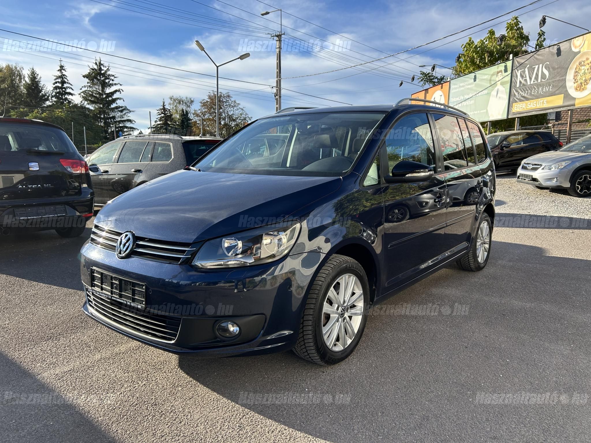 VOLKSWAGEN TOURAN 2011/7 - 1