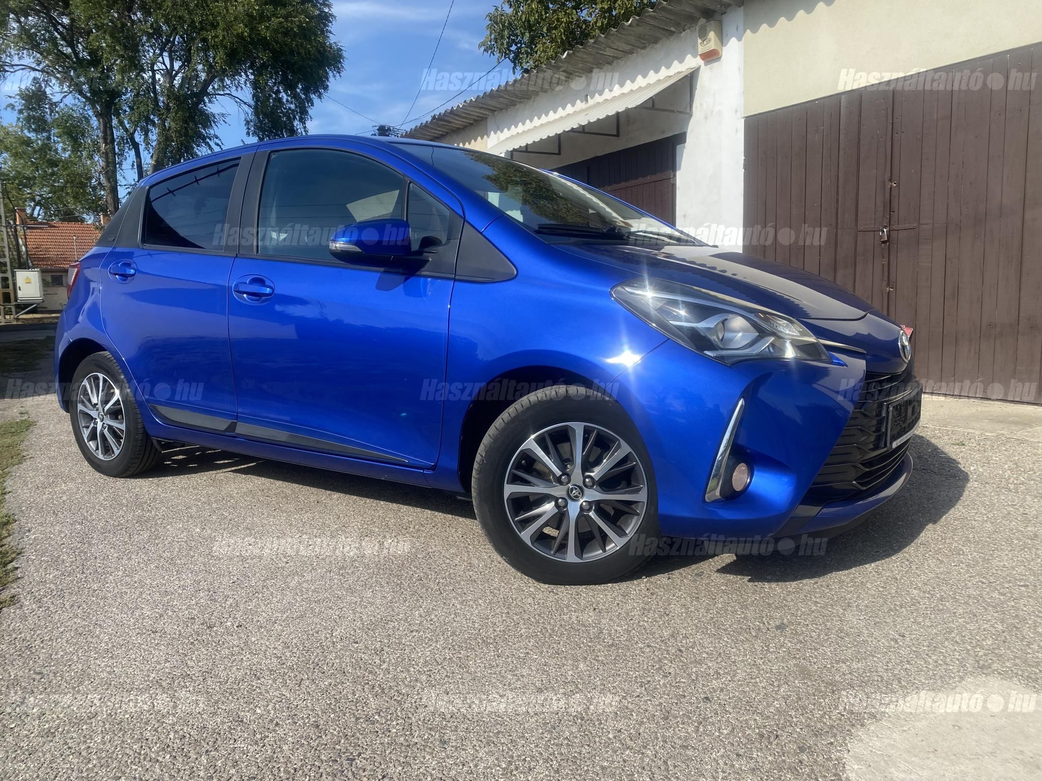 TOYOTA YARIS 2019/8 - 1