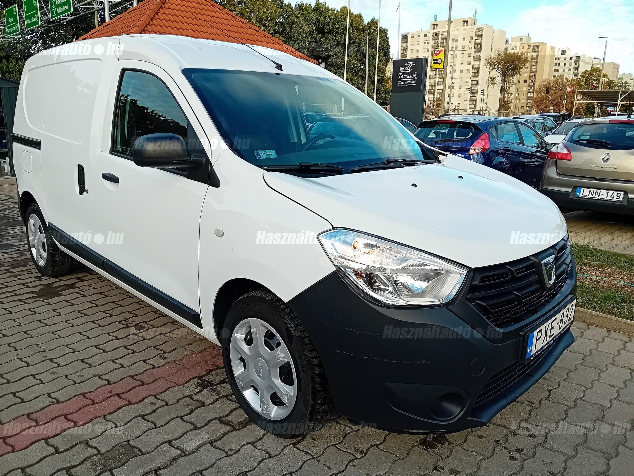 DACIA DOKKER 2018/6 - 1