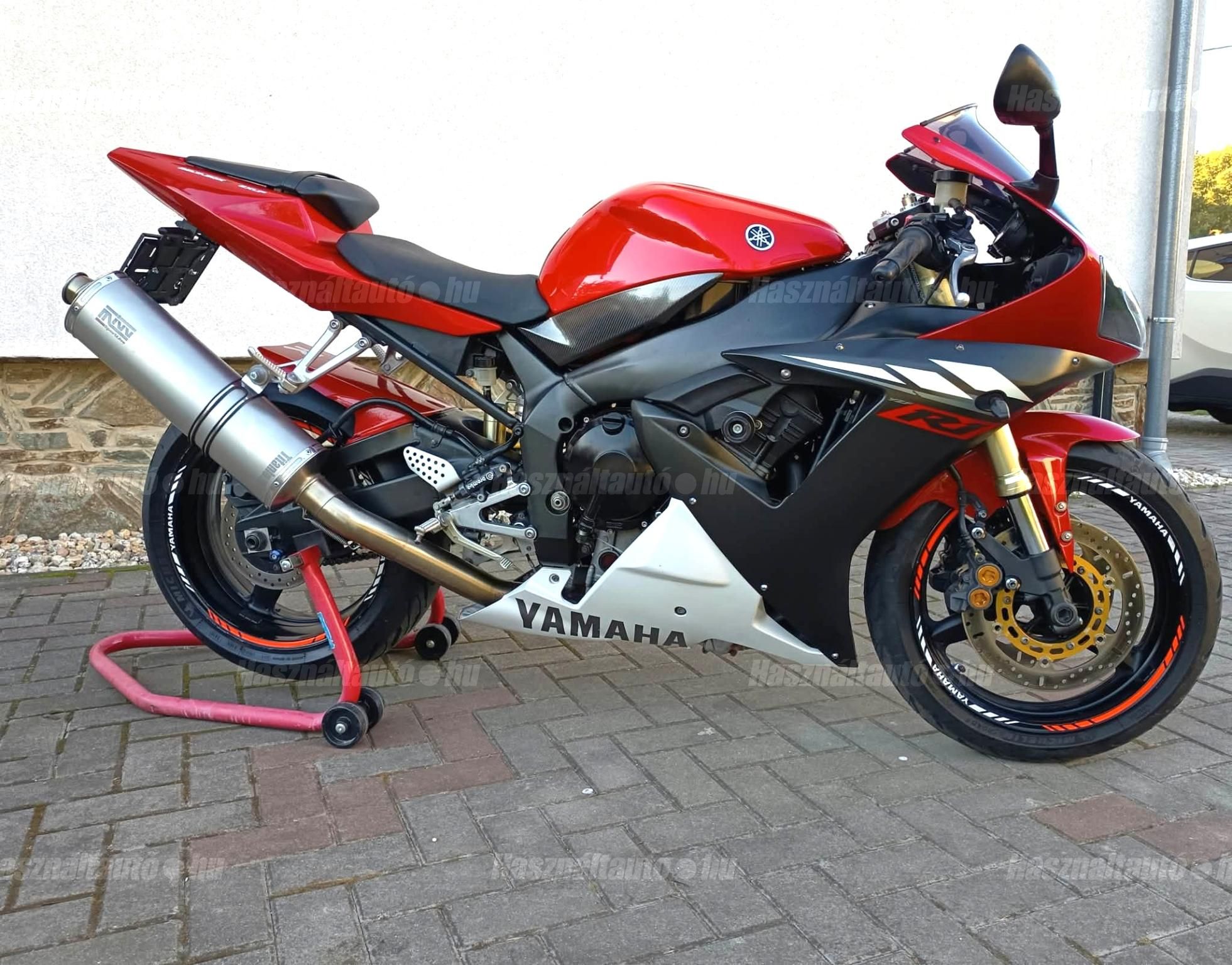 YAMAHA YZF R1 2005/3 - 1