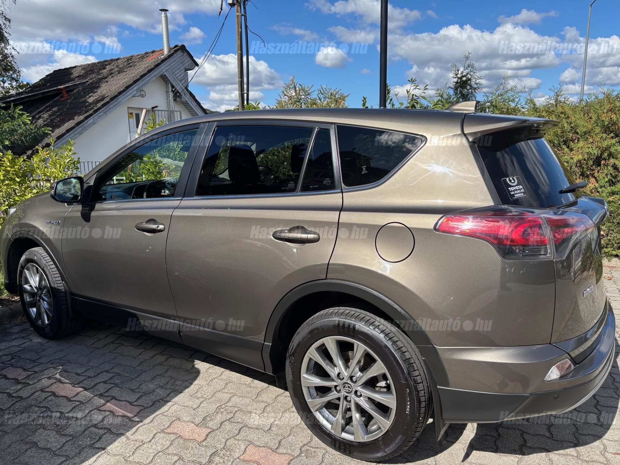 TOYOTA RAV 4 2017/10 - 1