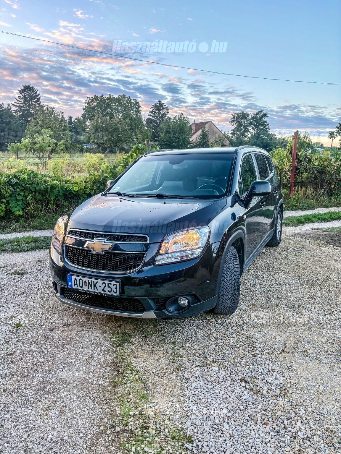 CHEVROLET ORLANDO 2011 - 1