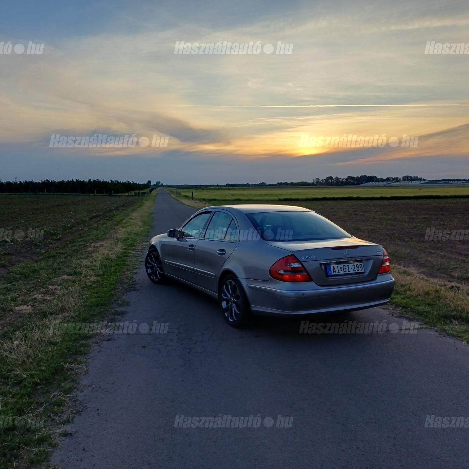 MERCEDES-BENZ 220 2004/4 - 1