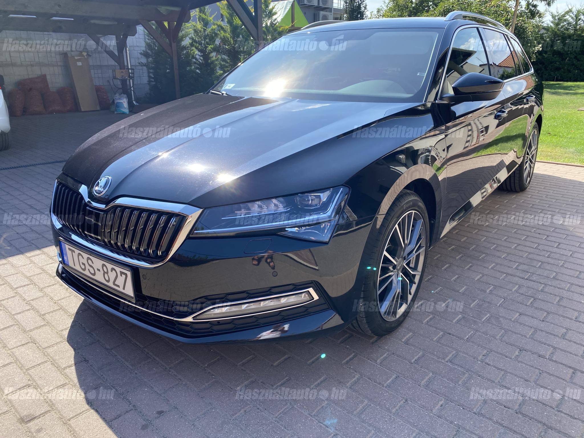 SKODA SUPERB 2022/6 - 1