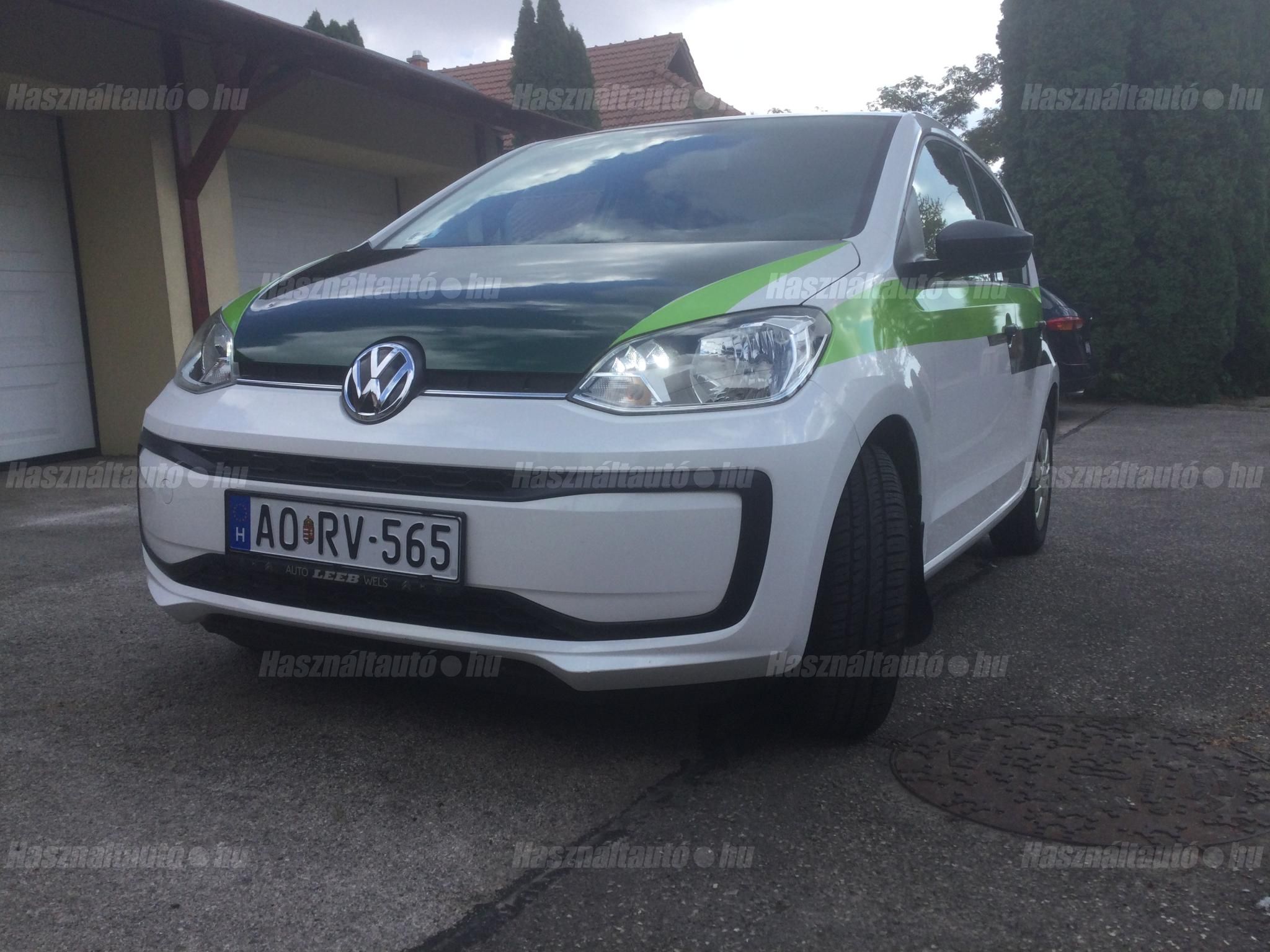 VOLKSWAGEN UP 2019/8 - 1