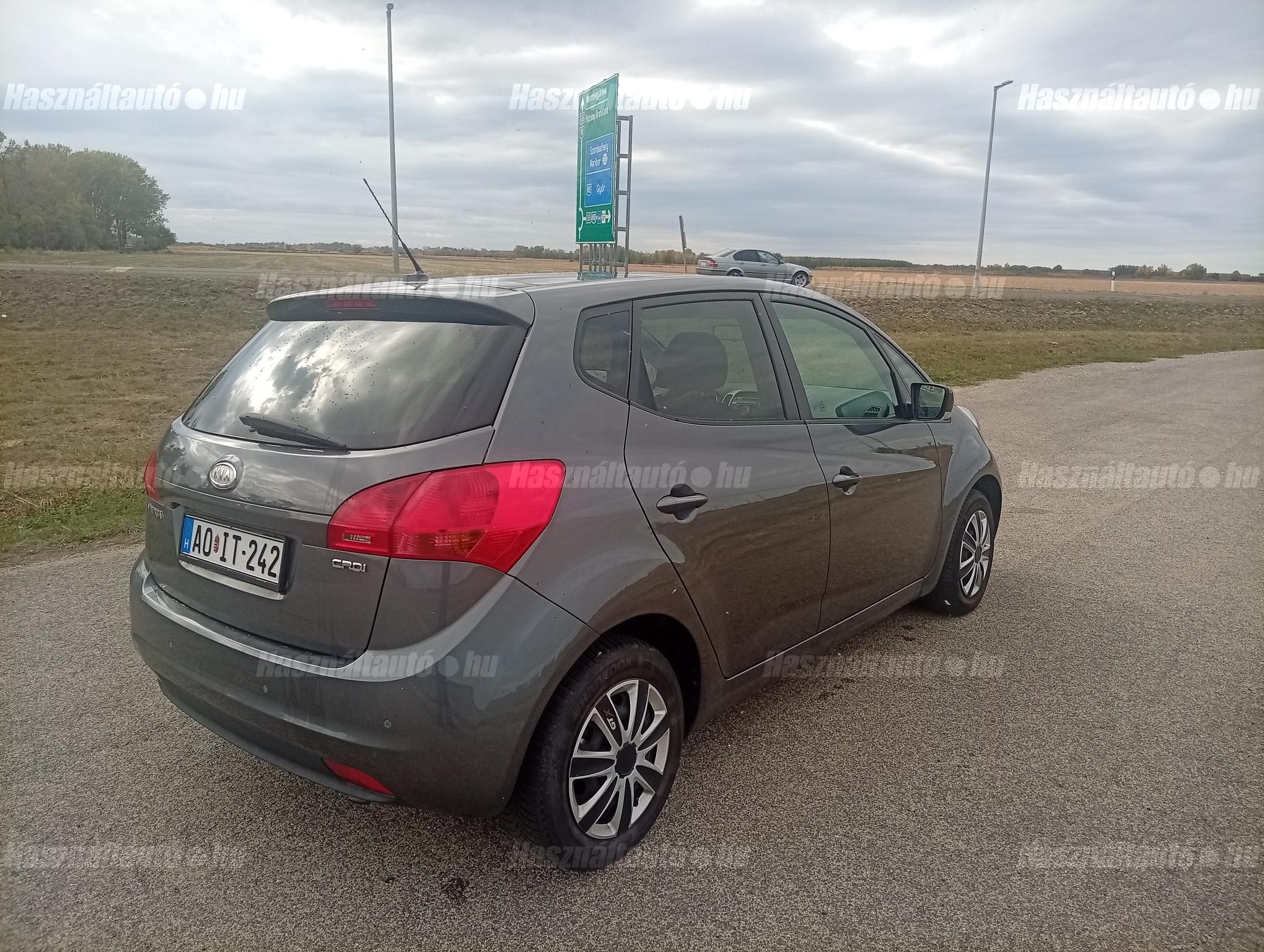 KIA VENGA 2011/11 - 1