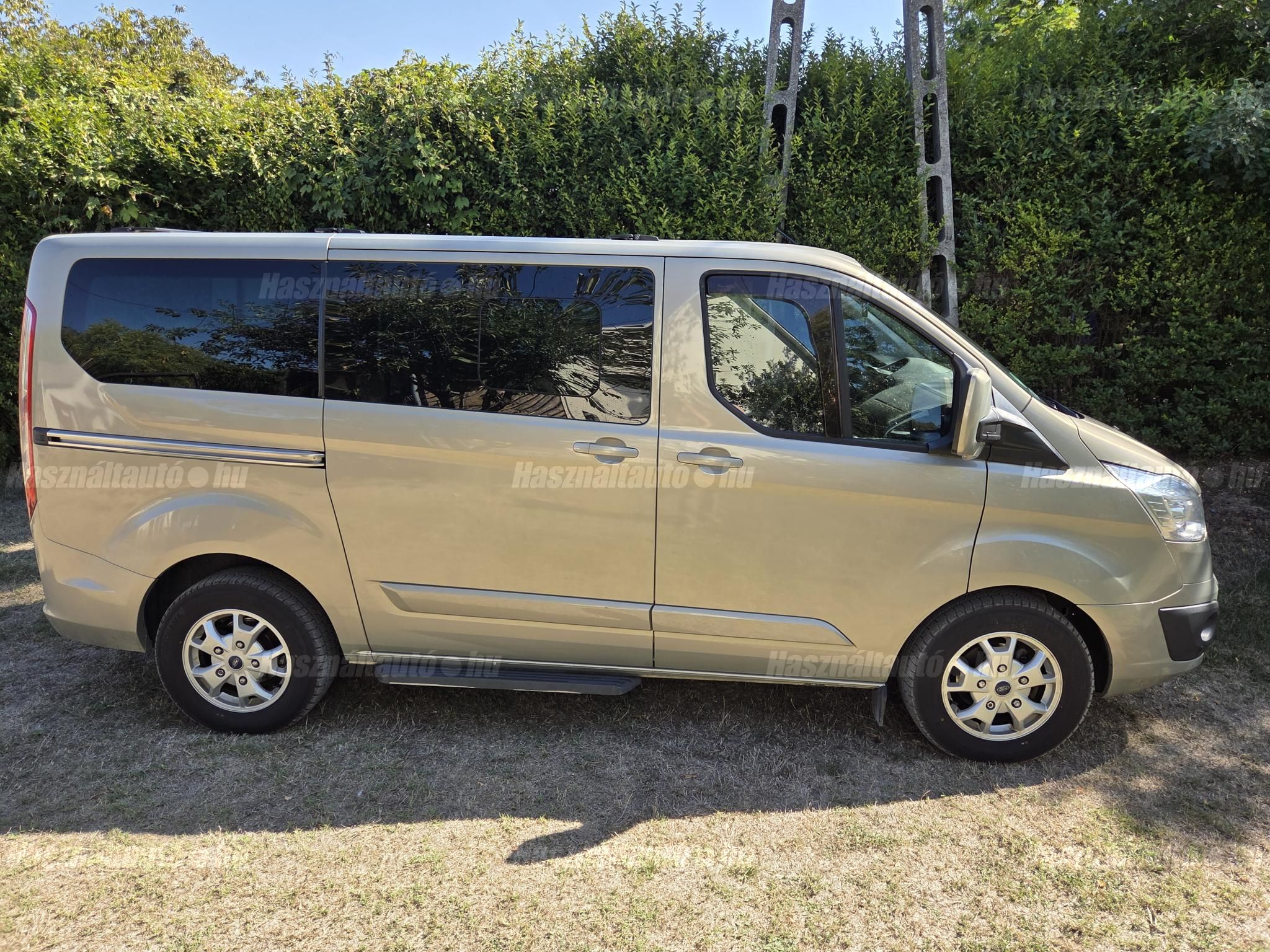 FORD TOURNEO 2015/3 - 1